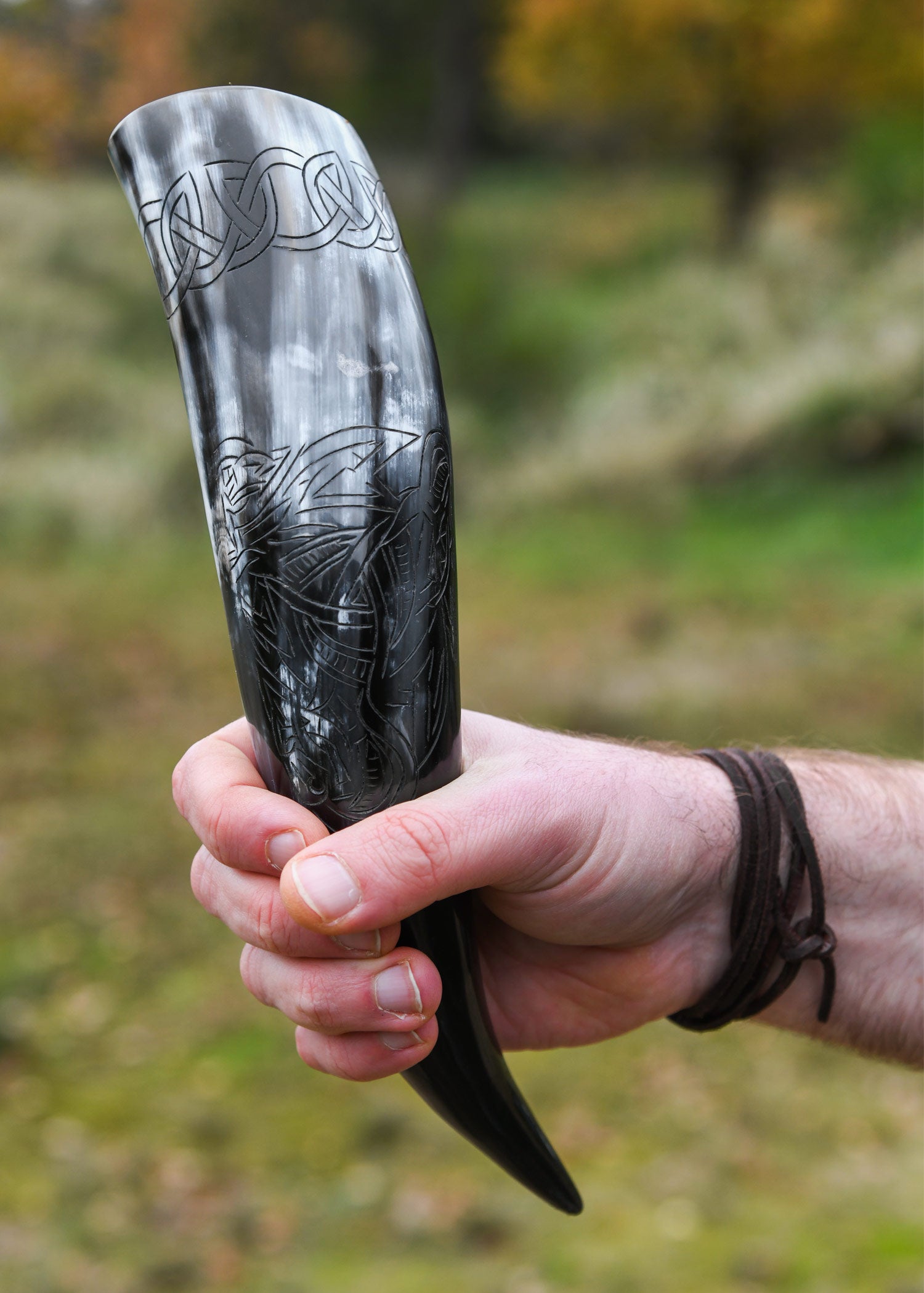 Imagen única de: Cuerno Vikingo Con Motivo Fenrir