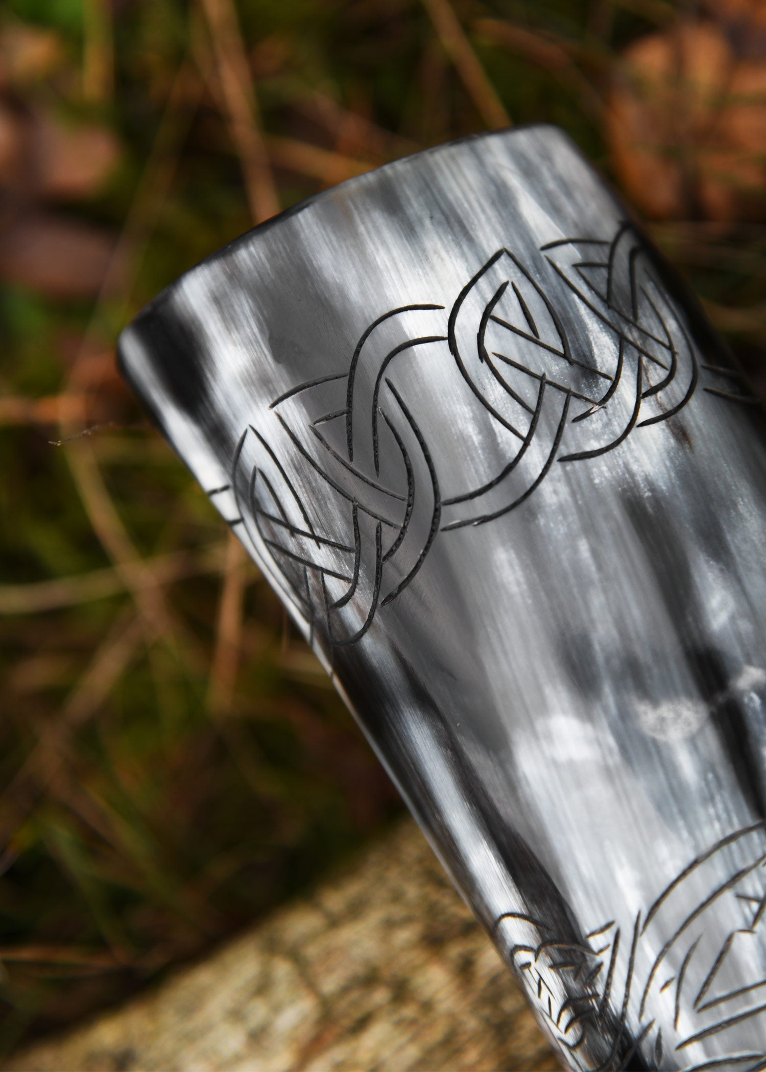 Imagen única de: Cuerno Vikingo Con Motivo Fenrir