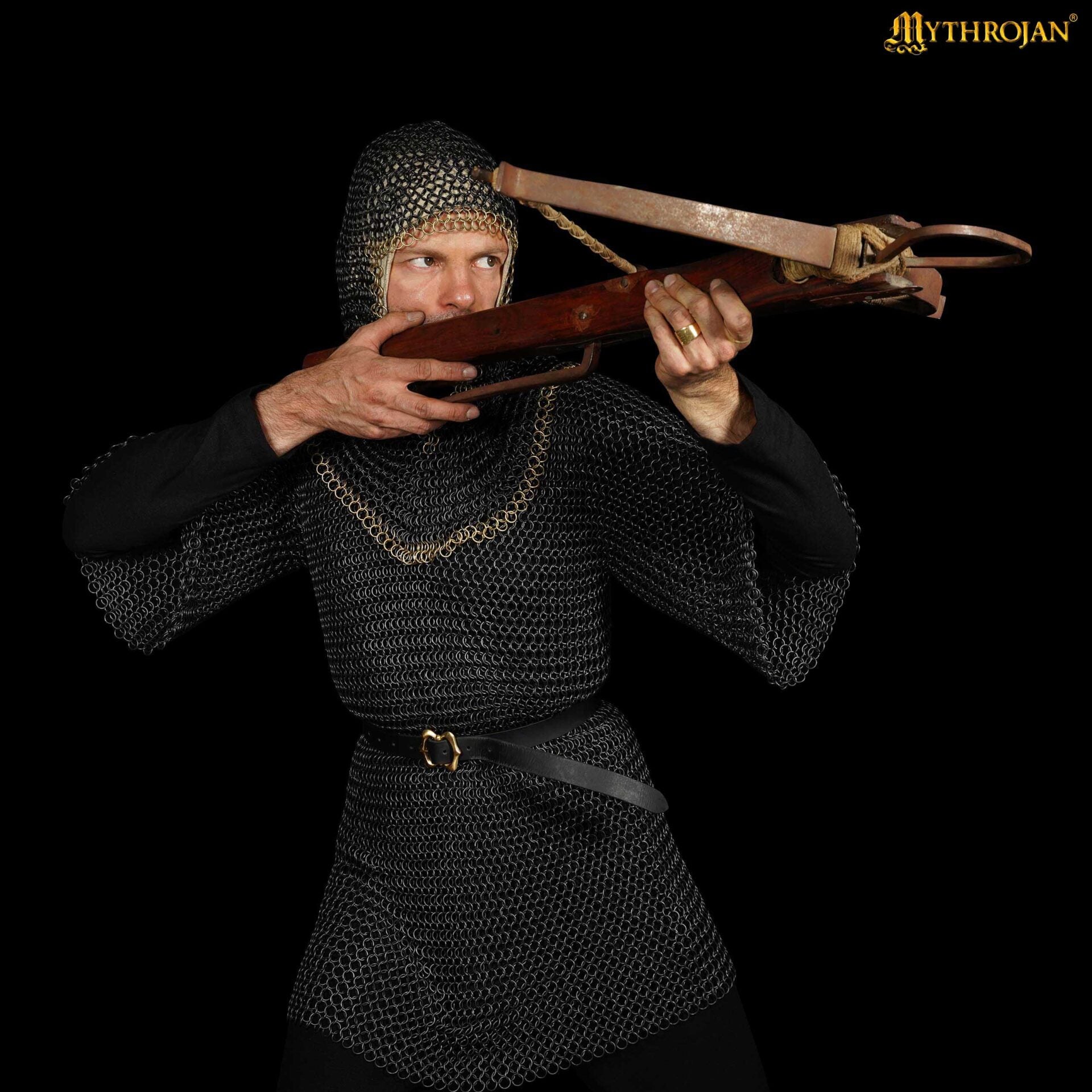 Imagen única de: Cofia Medieval de Cota de Malla - Acero Dulce Ennegrecido con Borde de Latón Macizo - Anillos de 10 Mm y 16 Galgas