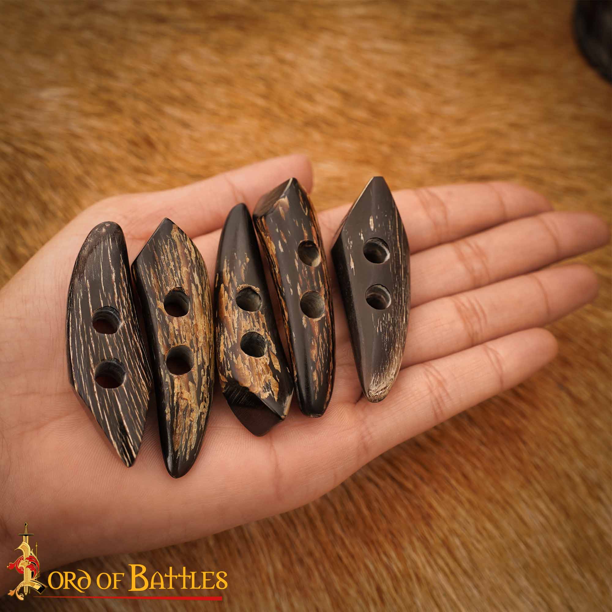 Imagen única de: Juego de Aldabas de Cuerno de Buey de Bordes Afilados - 5 Piezas - Cierres Artesanales de 2 Pulgadas con Acabado Rugoso Natural