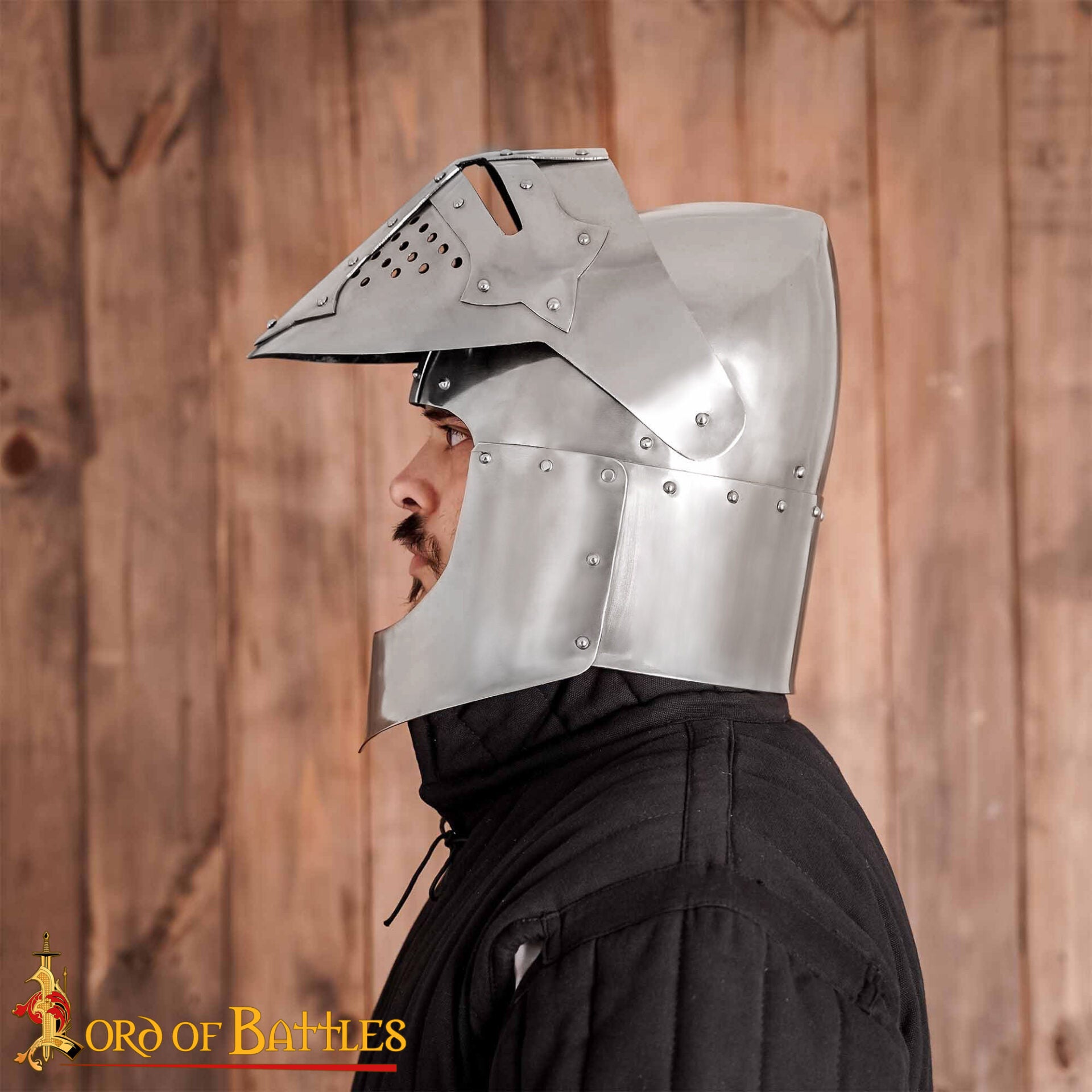 Casco Bascinet Visera del Siglo Xiv con Forro de Cuero - Imagen 7