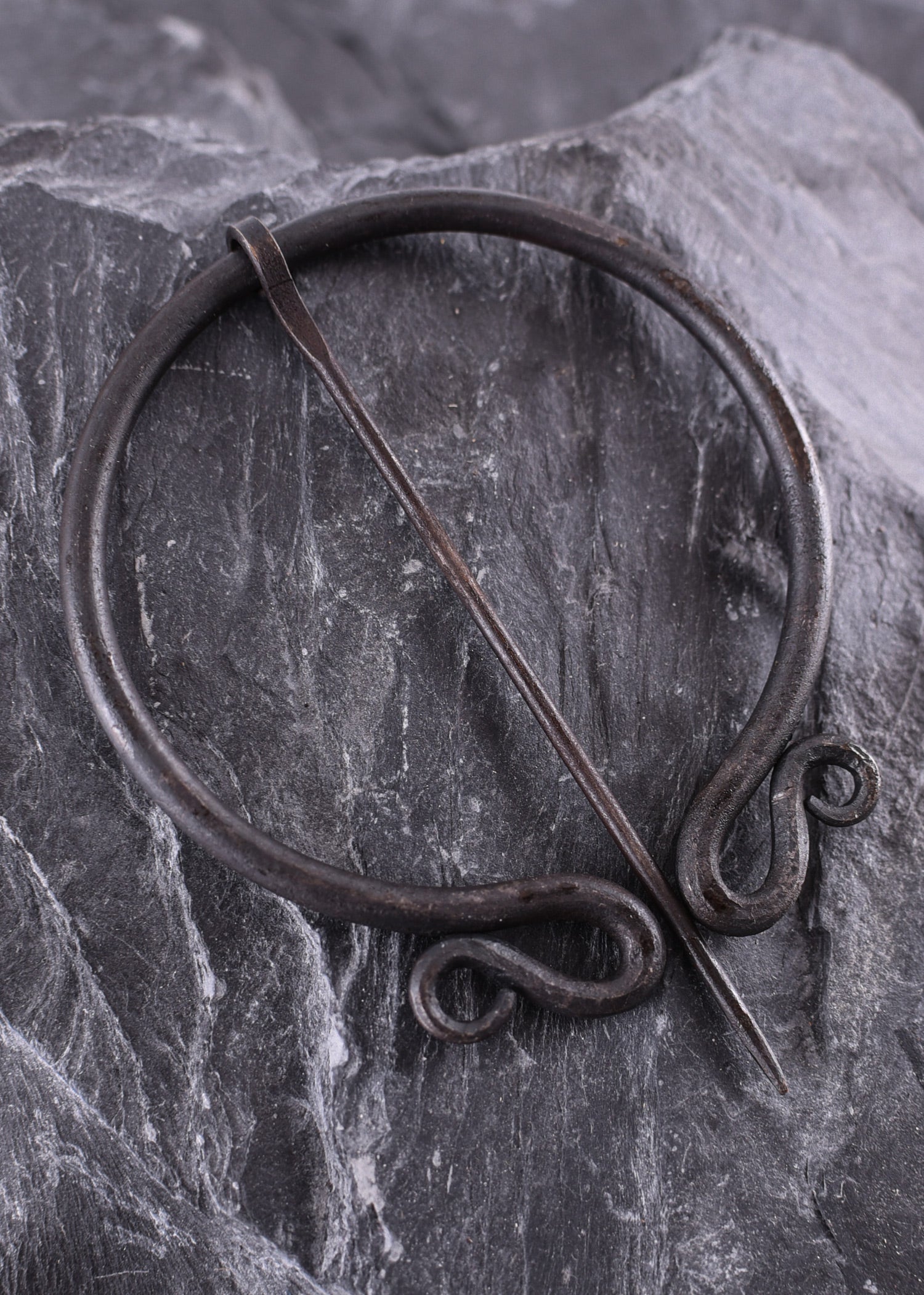 Imagen única de: Broche De Anillo, Redondo, Doble Laminado, Forjado A Mano