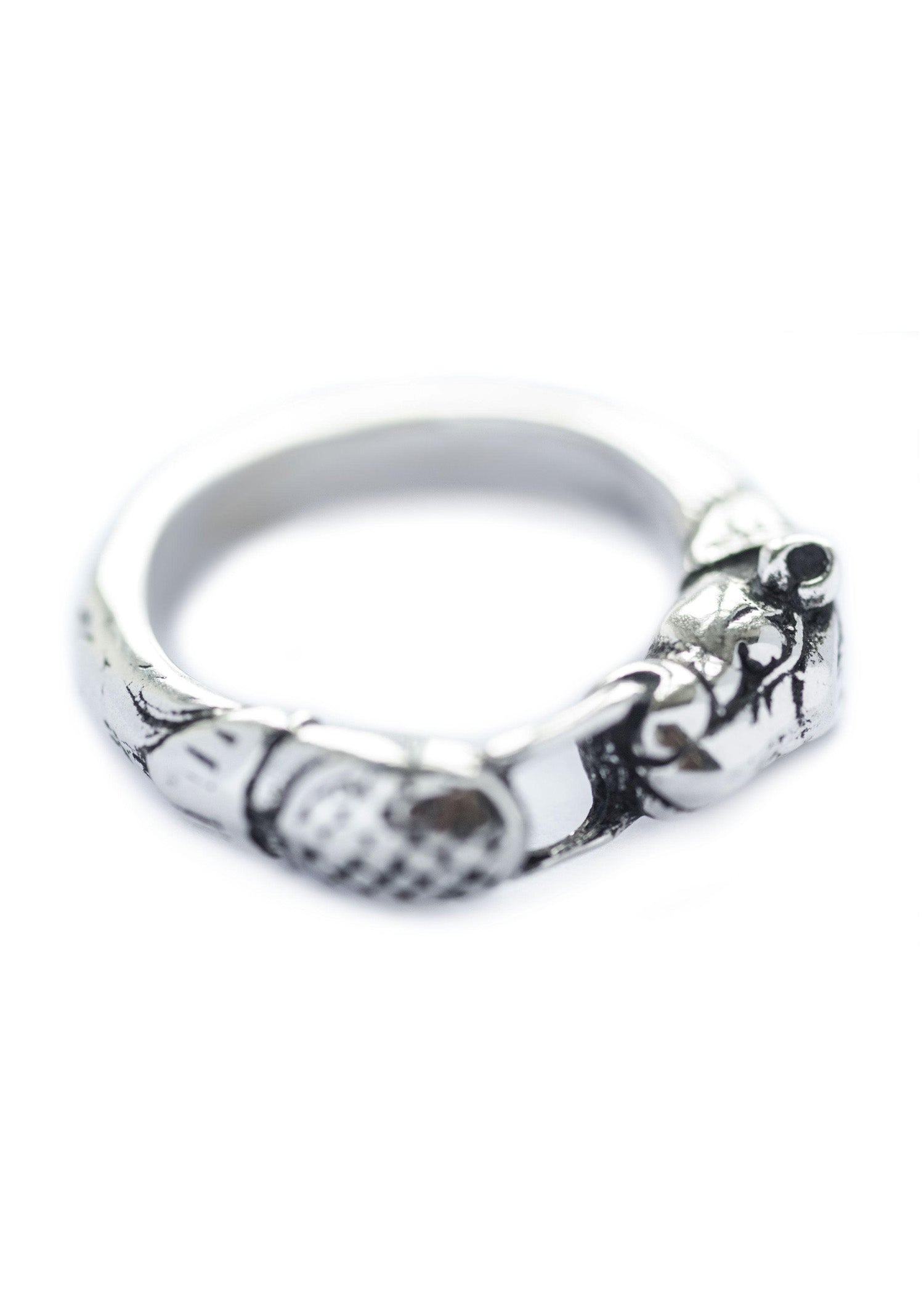 Imagen única de: Anillo Vikingo Con Cabeza De Perro, Plata