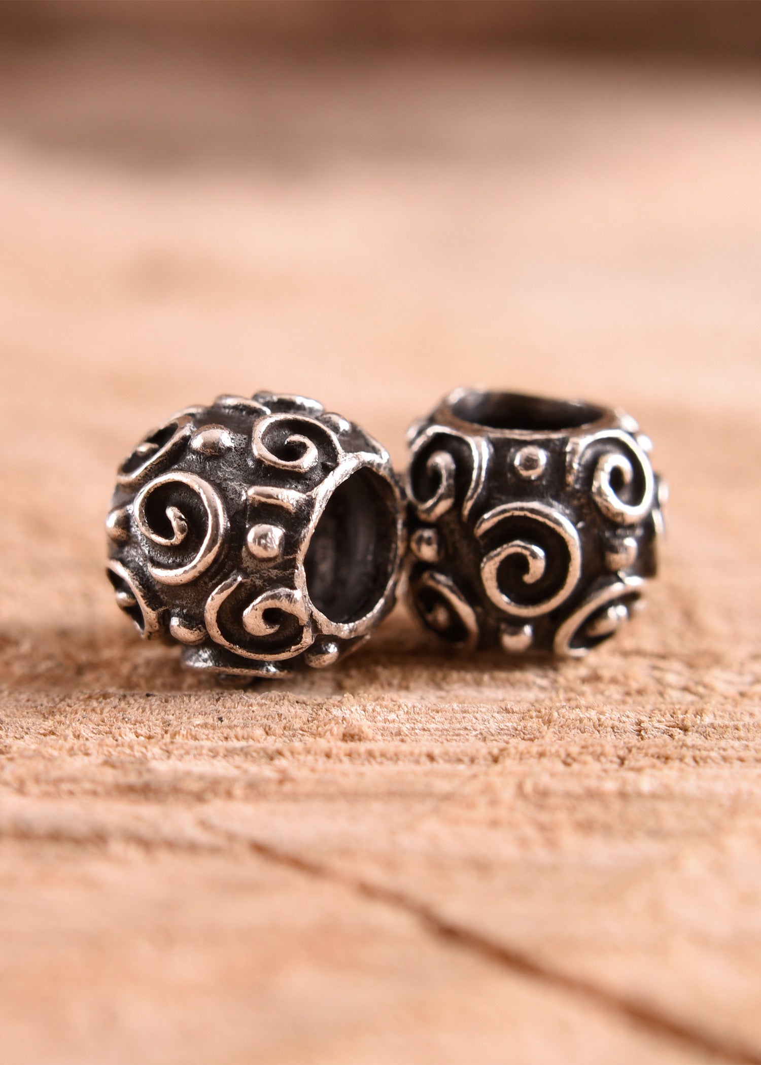 Imagen única de: Cuenta Para Barba Y Cuenta Para Rizos Con Espirales Plateadas