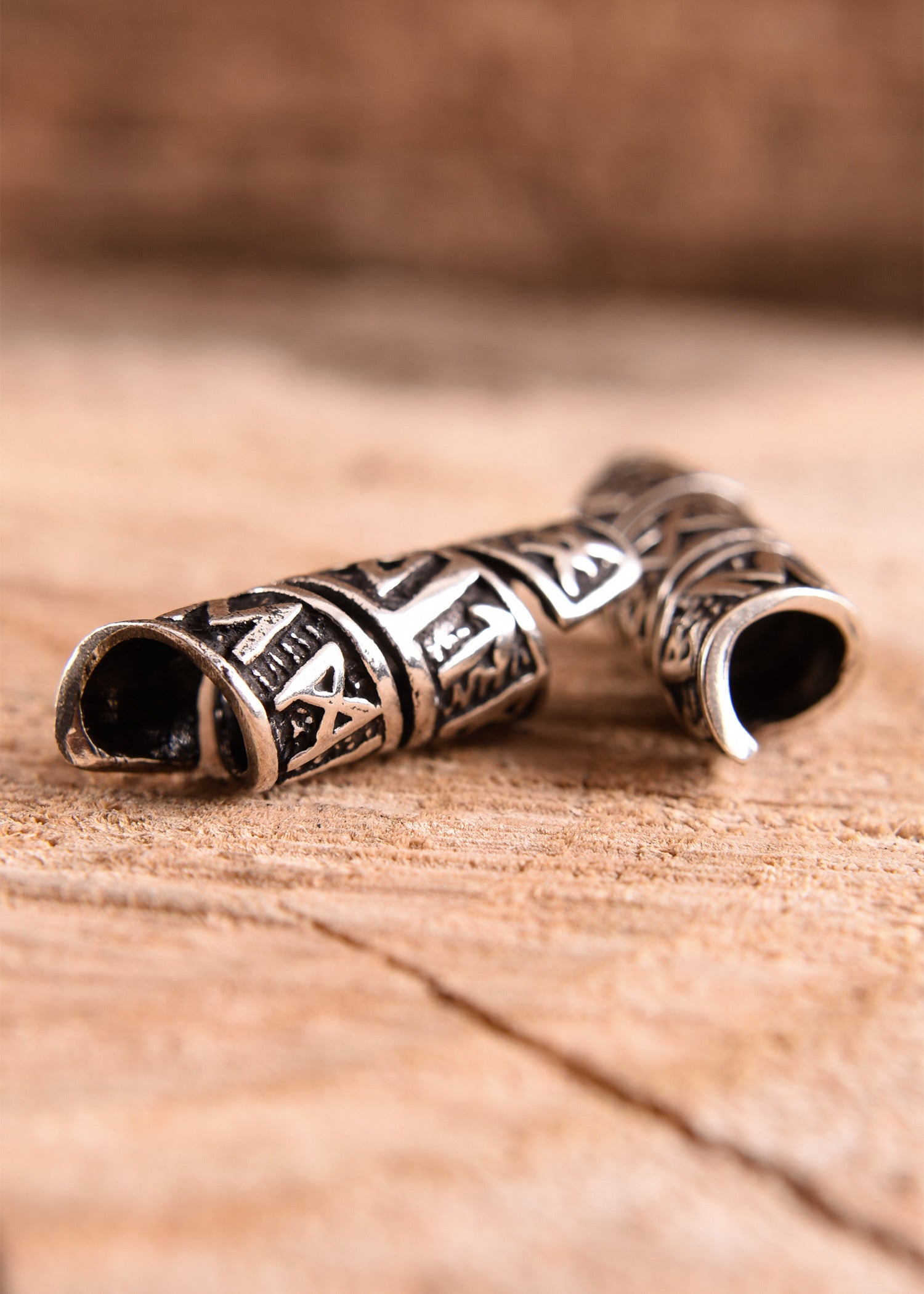 Imagen única de: Cuenta Para Barba Y Cuenta Para Rizos Con Espiral Rúnica De Plata