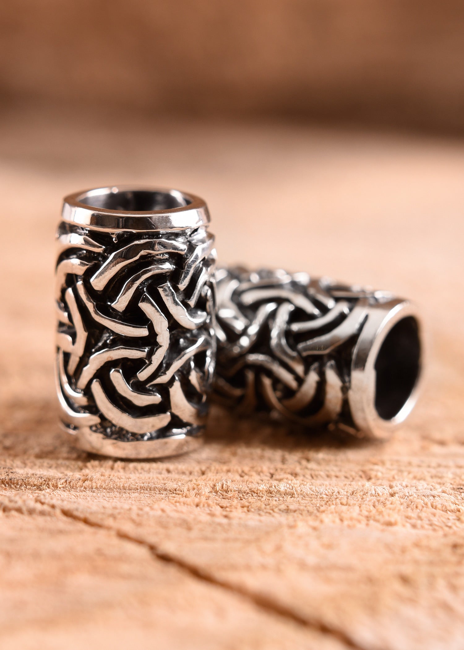 Imagen única de: Cuenta Para Barba Y Cuenta Para Rizos Con Nudos Celtas De Plata