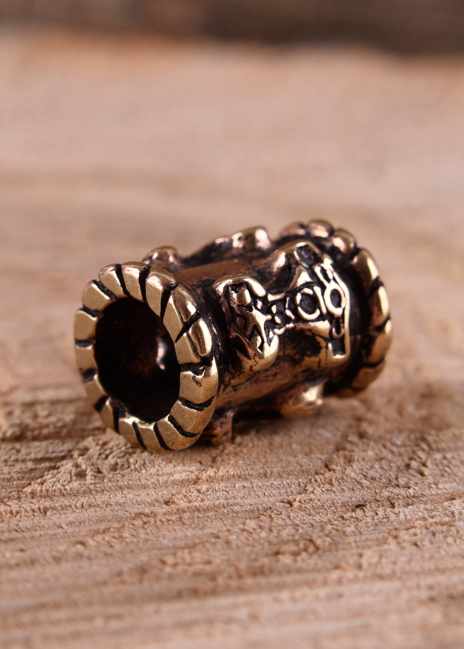 Imagen única de: Cuenta Vikinga Para Barba/cuenta Para El Cabello Con Martillo De Thor De Bronce