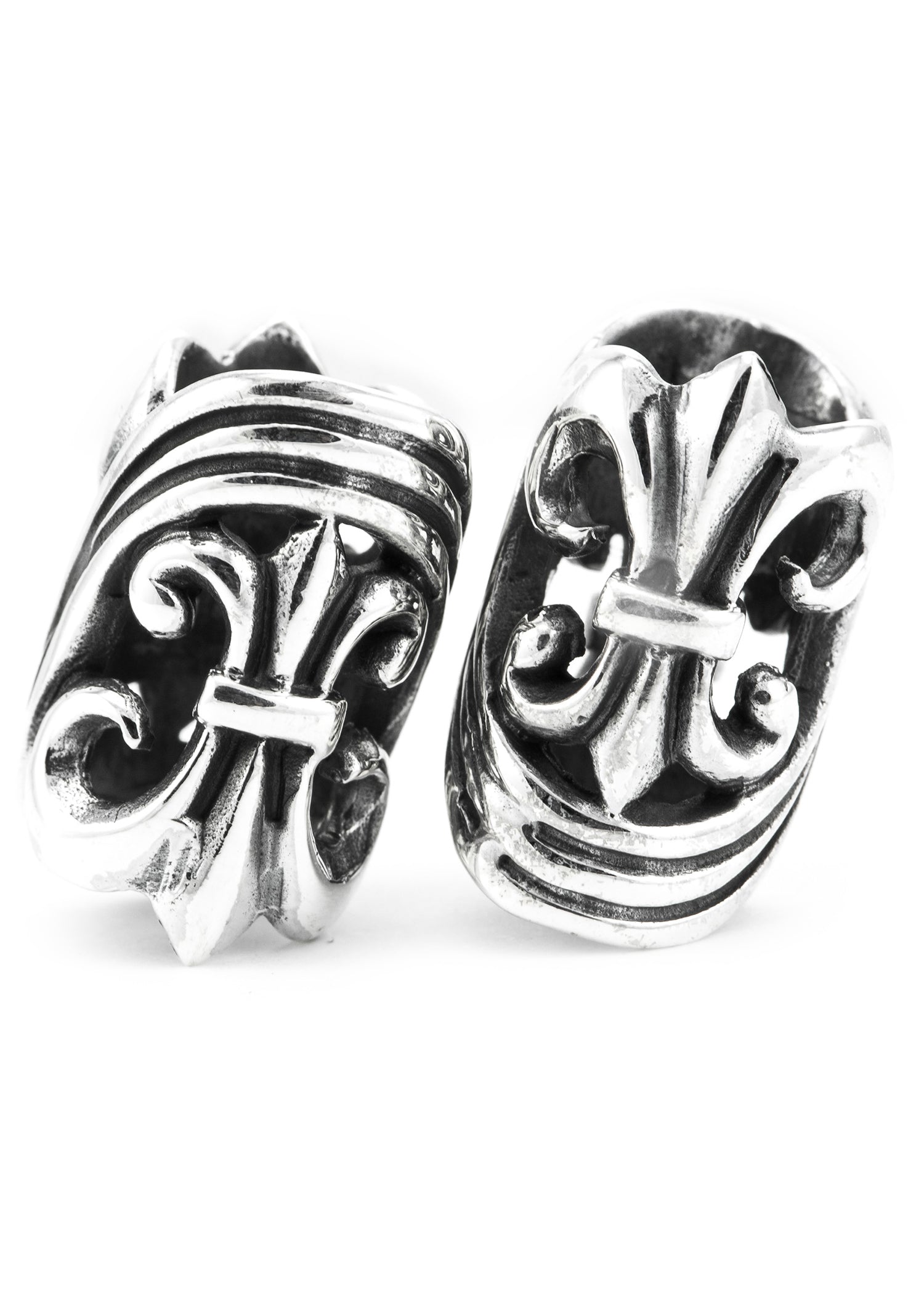 Imagen única de: Gran Cuenta Medieval Para Barba Con Lirio Espada De Plata