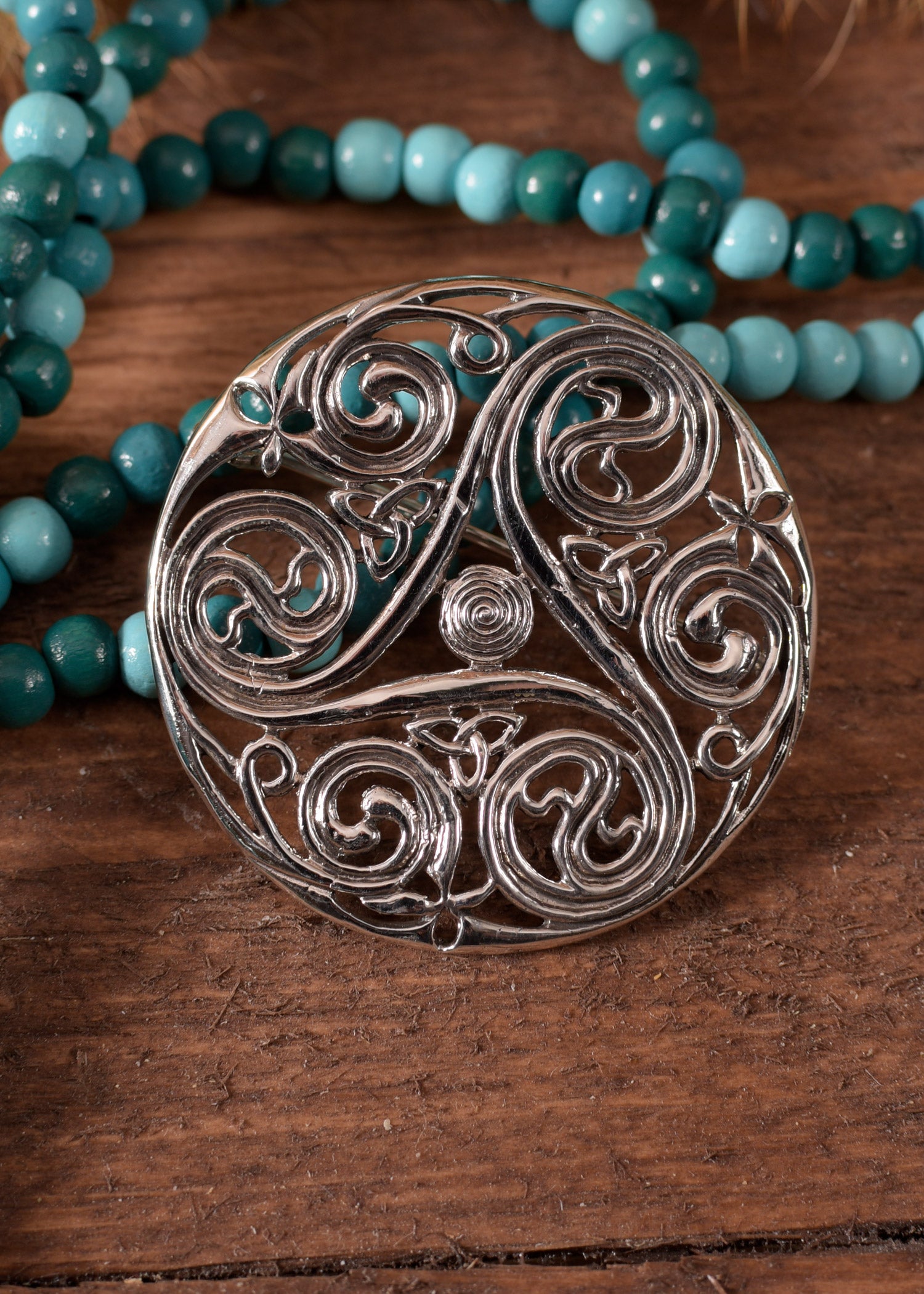 Imagen única de: Broche Celta Triskele De Plata