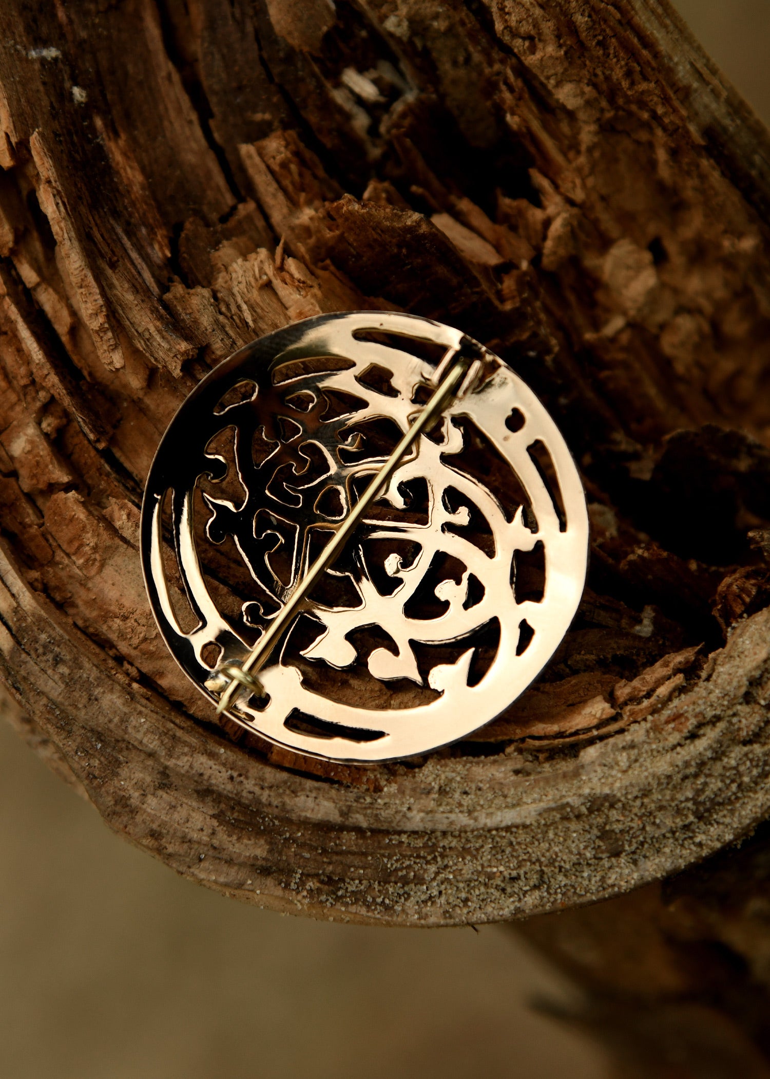 Imagen única de: Broche Vikingo Estilo Urnes Fabricado En Bronce