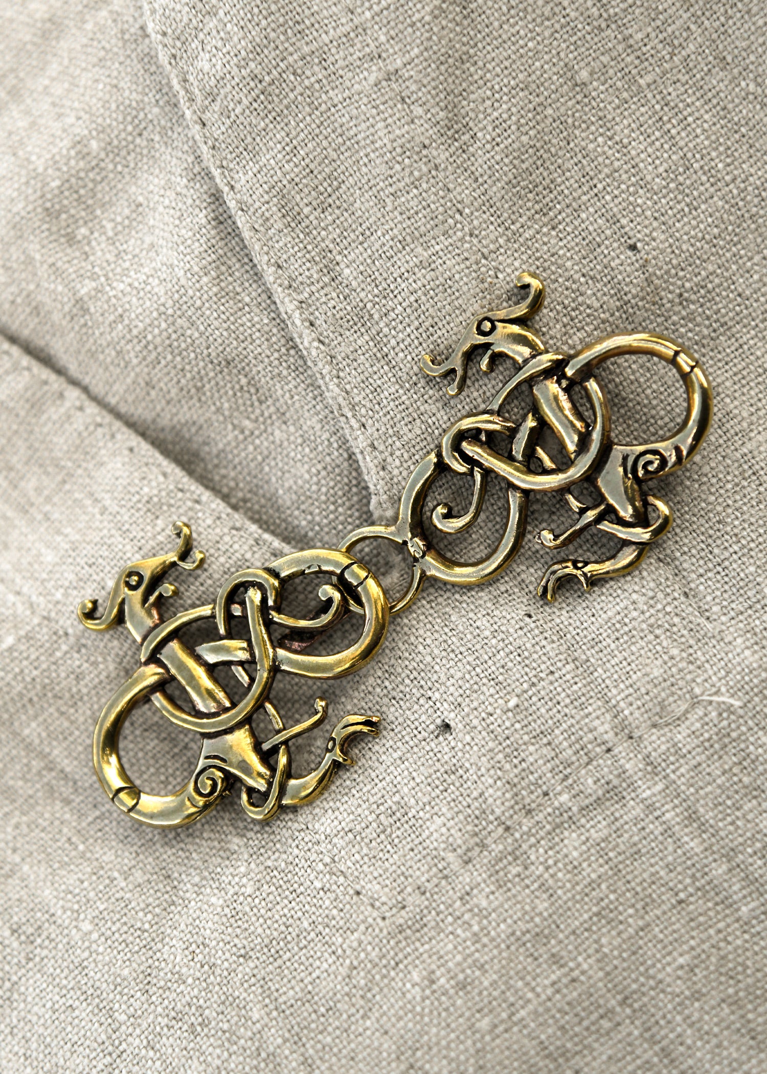 Imagen única de: Broche De Túnica Vikinga Dos Dragones De Bronce