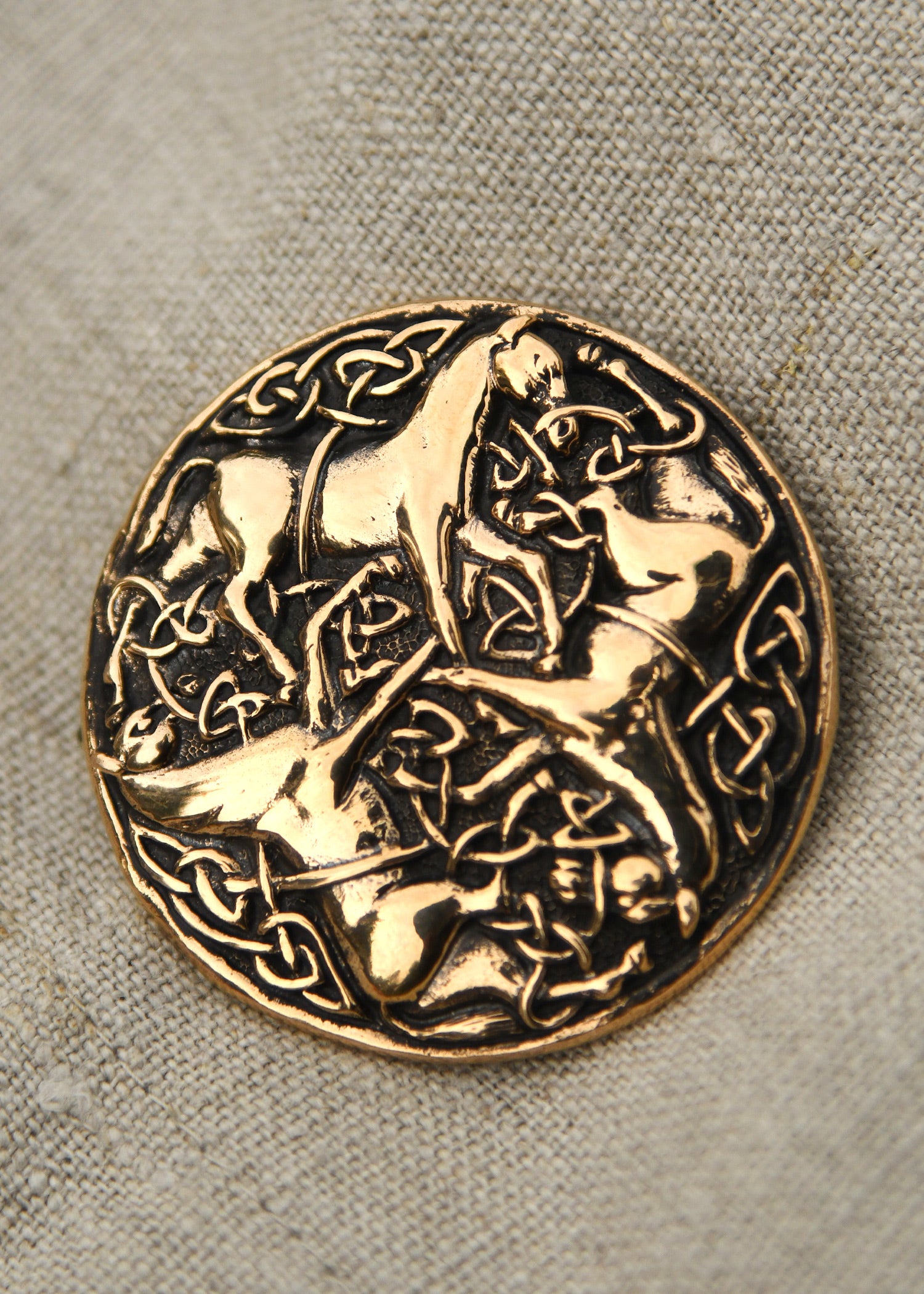 Imagen única de: Broche Celta De Bronce Tres Caballos