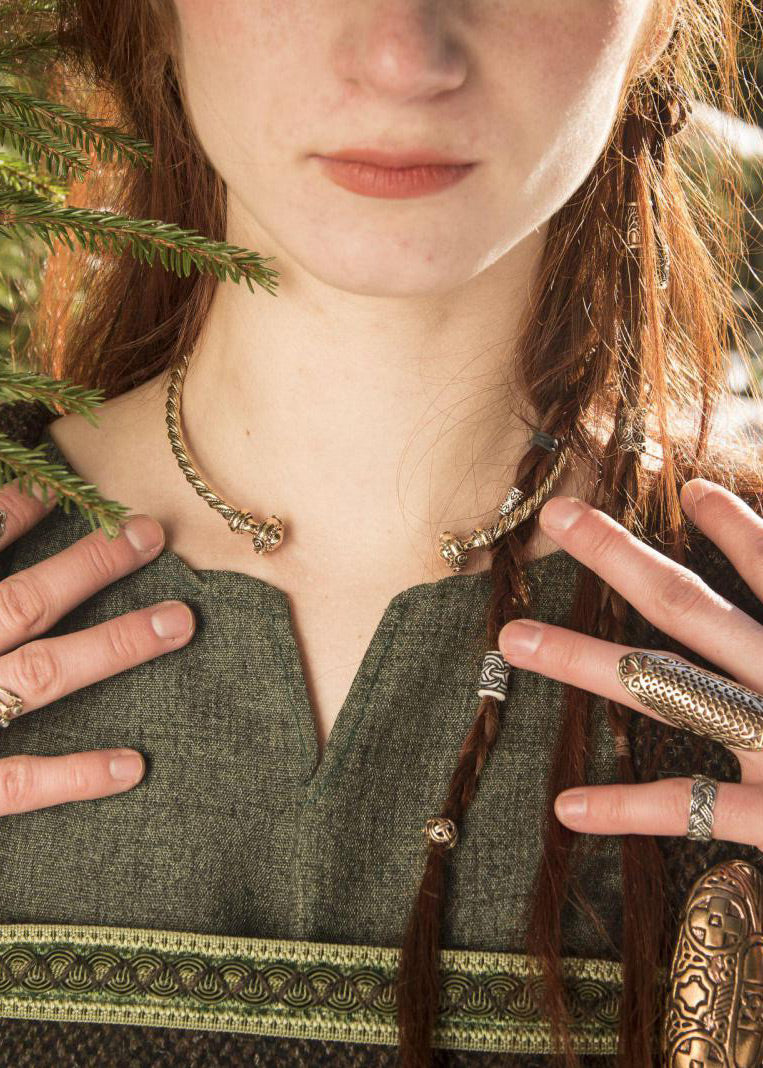 Imagen única de: Torques, Collar Celta De Bronce, Con Cordón