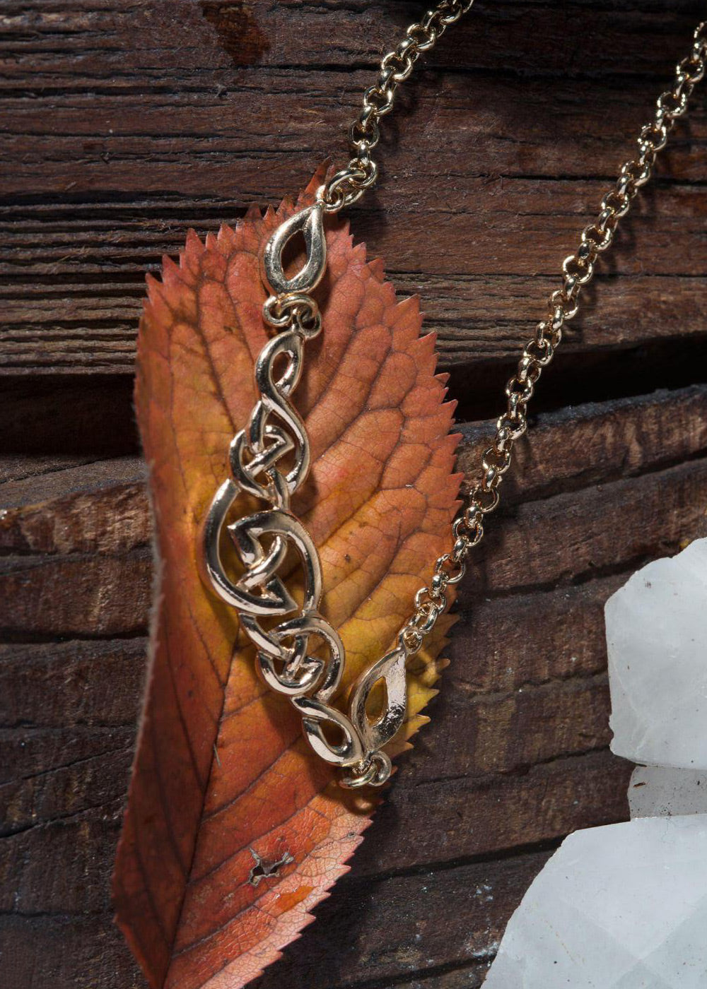 Imagen única de: Collar De Nudo Celta, Fabricado En Bronce.