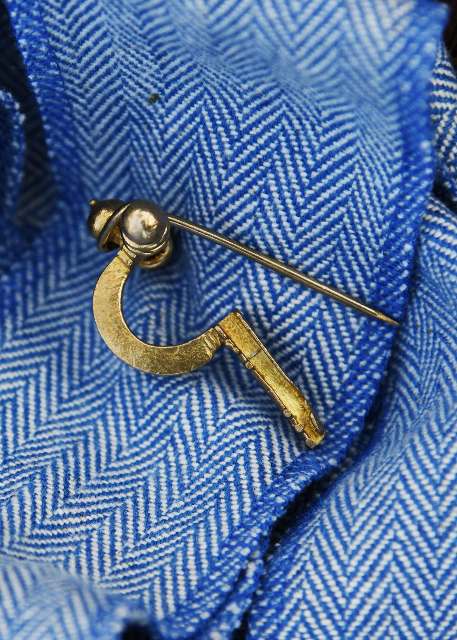 Imagen única de: Peroné De Latón, Aprox. 4,9 X 3,5 Cm.