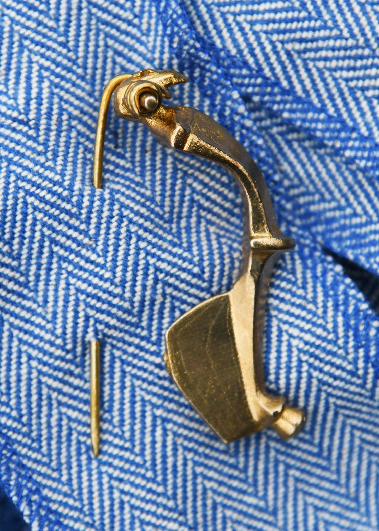 Imagen única de: Peroné De Latón, Aprox. 6,4 X 2,5 Cm