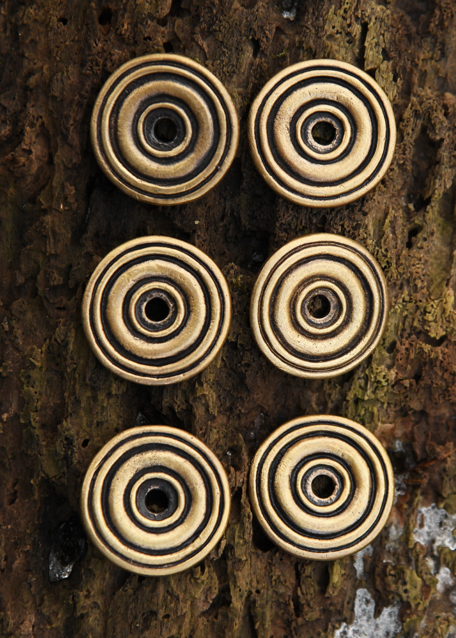 Imagen única de: Accesorio De Disco De Latón Pequeño Para Proyectos De Bricolaje (Paquete De 6)