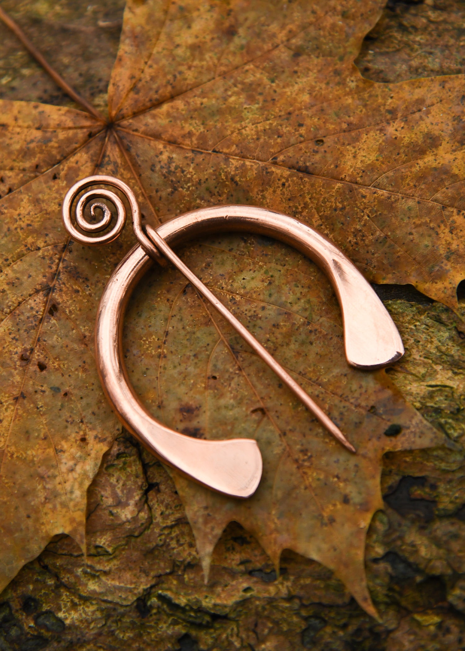 Imagen única de: Broche Anillo De Bronce, Peroné