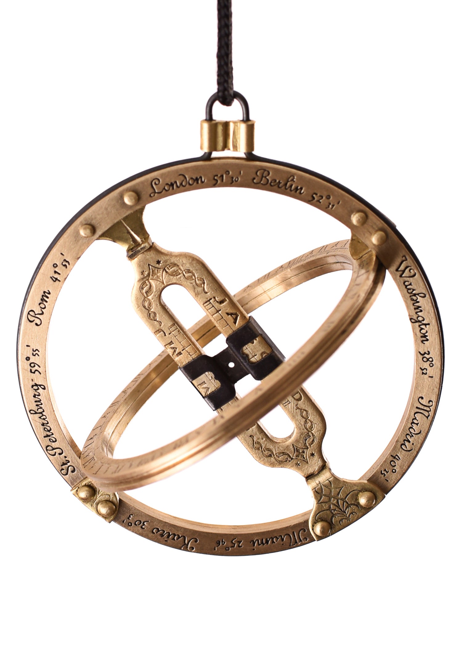 Imagen única de: Reloj De Sol Con Anilla Portátil Y Brújula Solar De Latón.