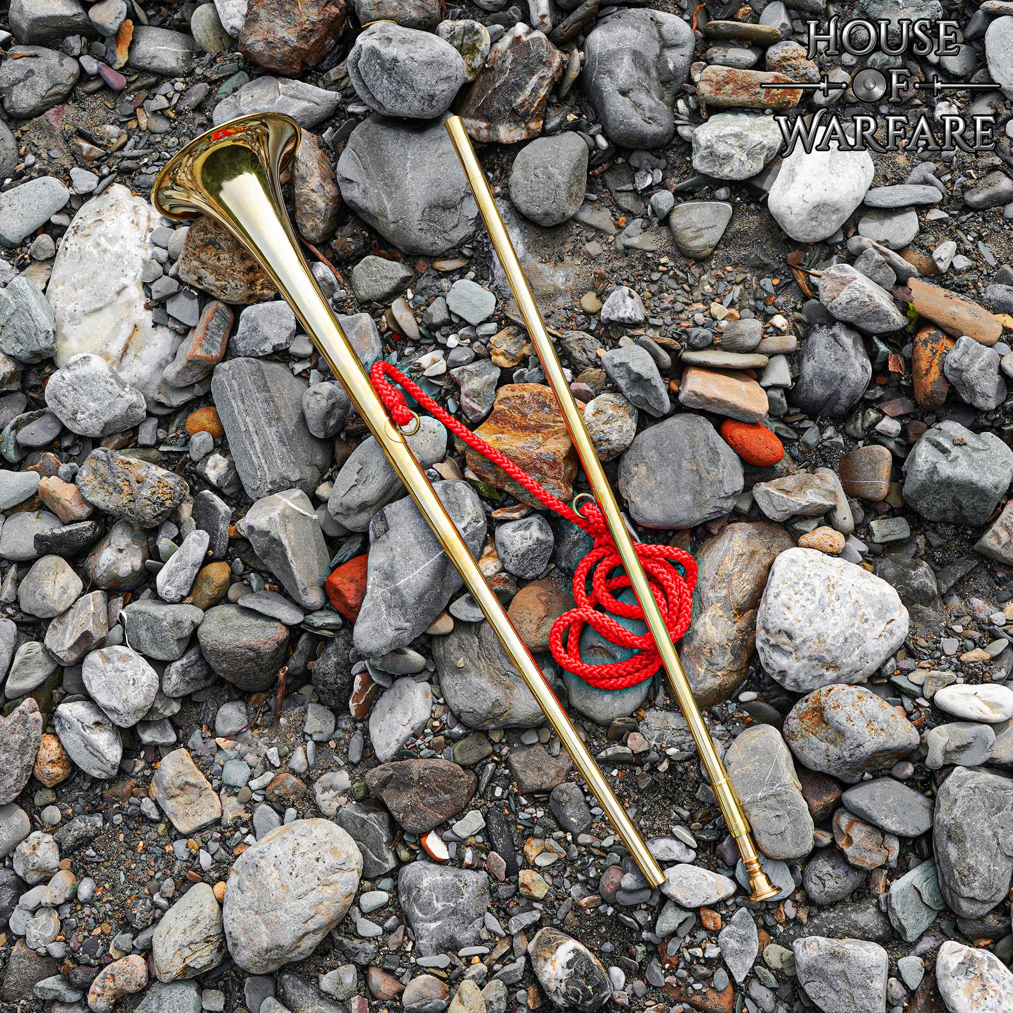 Imagen única de: Trompeta Heráldica Medieval de Latón - Corneta Pulida de 50 Pulgadas con Cordón Rojo