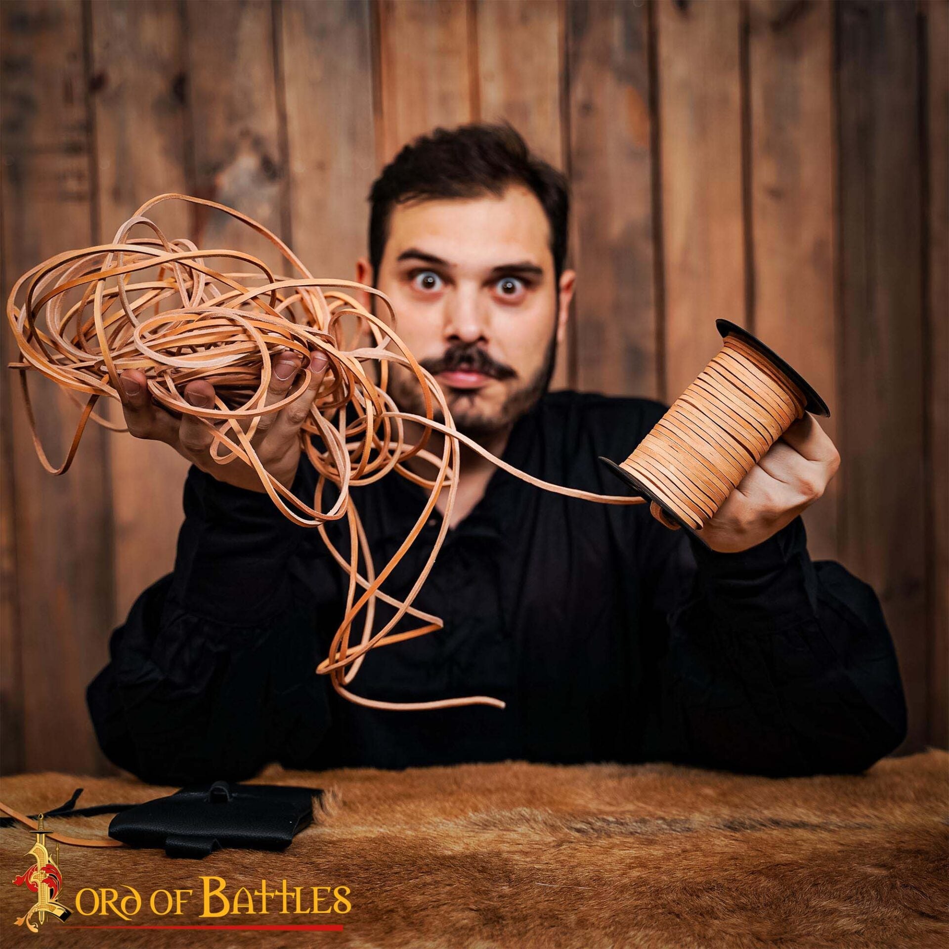 Imagen única de: Cordón Medieval de Cuero - Carrete de 50 Metros | Cuero Plano de Grano Entero de Curtido Vegetal