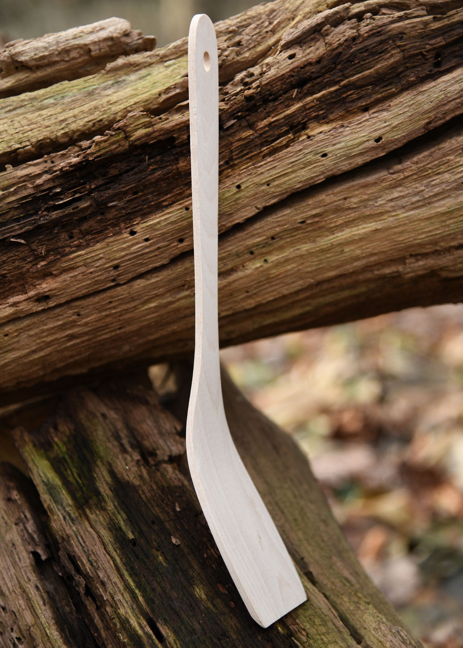 Imagen única de: Espátula De Madera De Haya, Curvada, Aprox. 30 X 7 Cm.