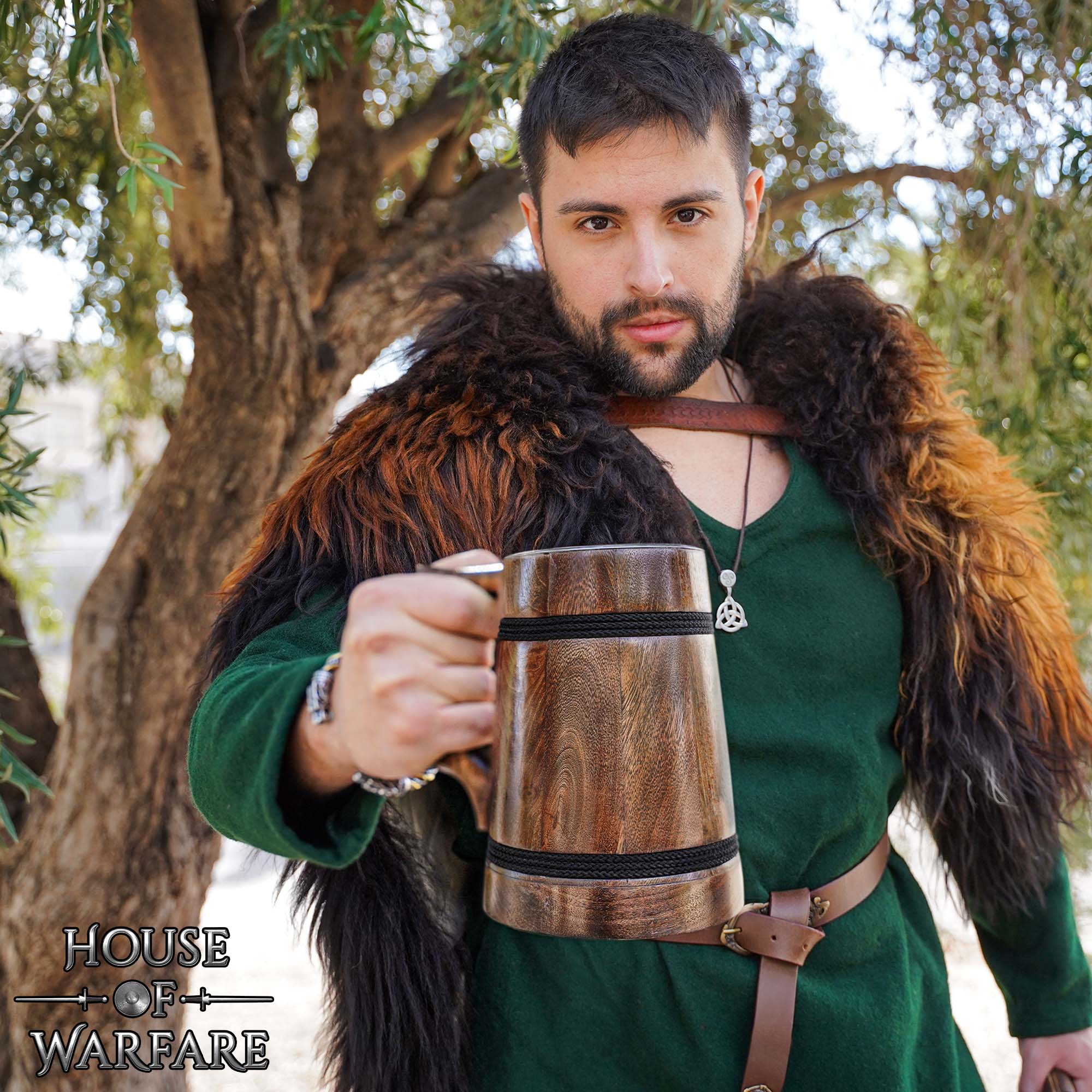 Imagen única de: Jarra Vikinga de Madera con Revestimiento de Acero Inoxidable - Acabado Pulido