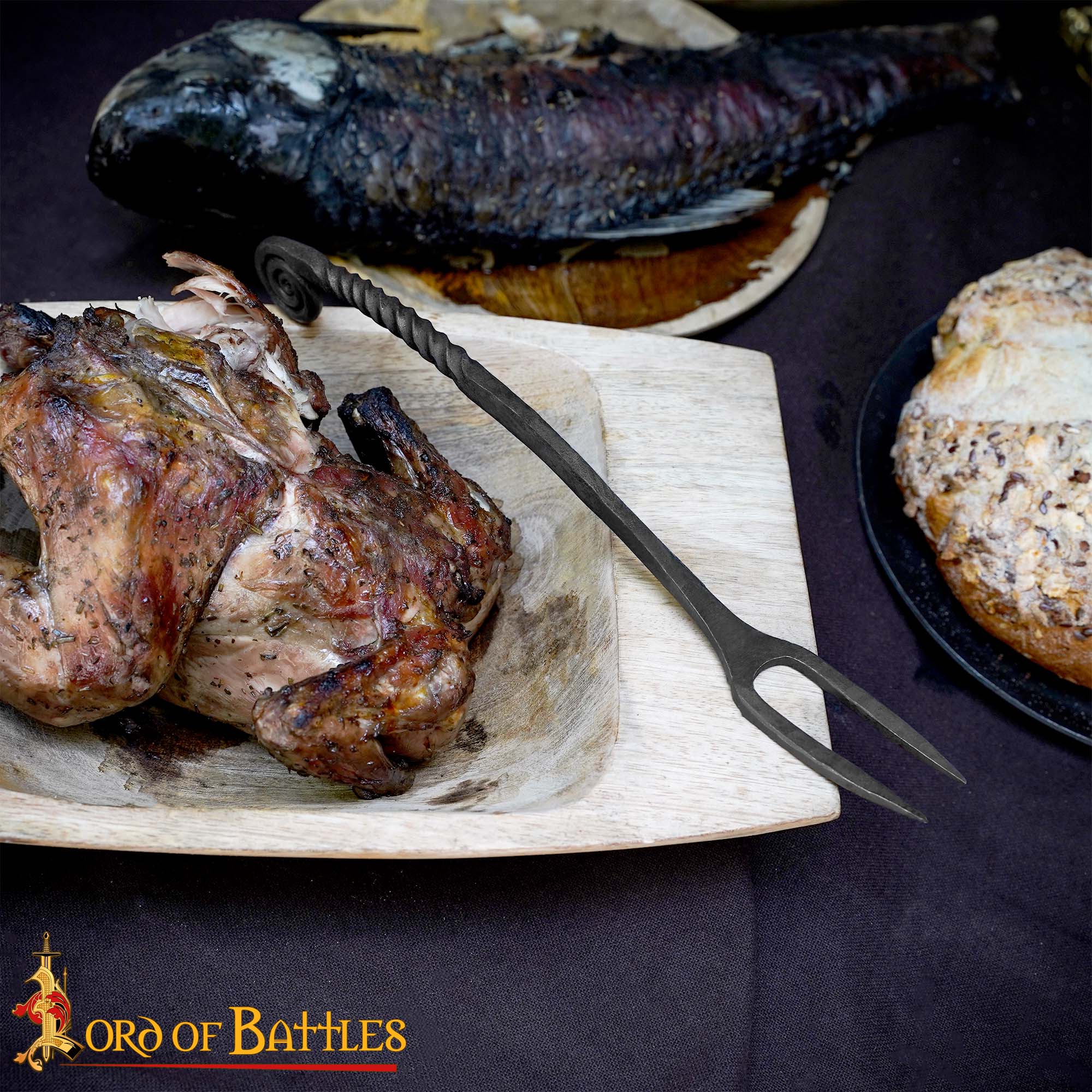 Imagen única de: Viking Tenedor de Hierro Forjado a Mano para Ollas - Mango Retorcido Herramienta para Cocinar y Servir a Fuego Abierto