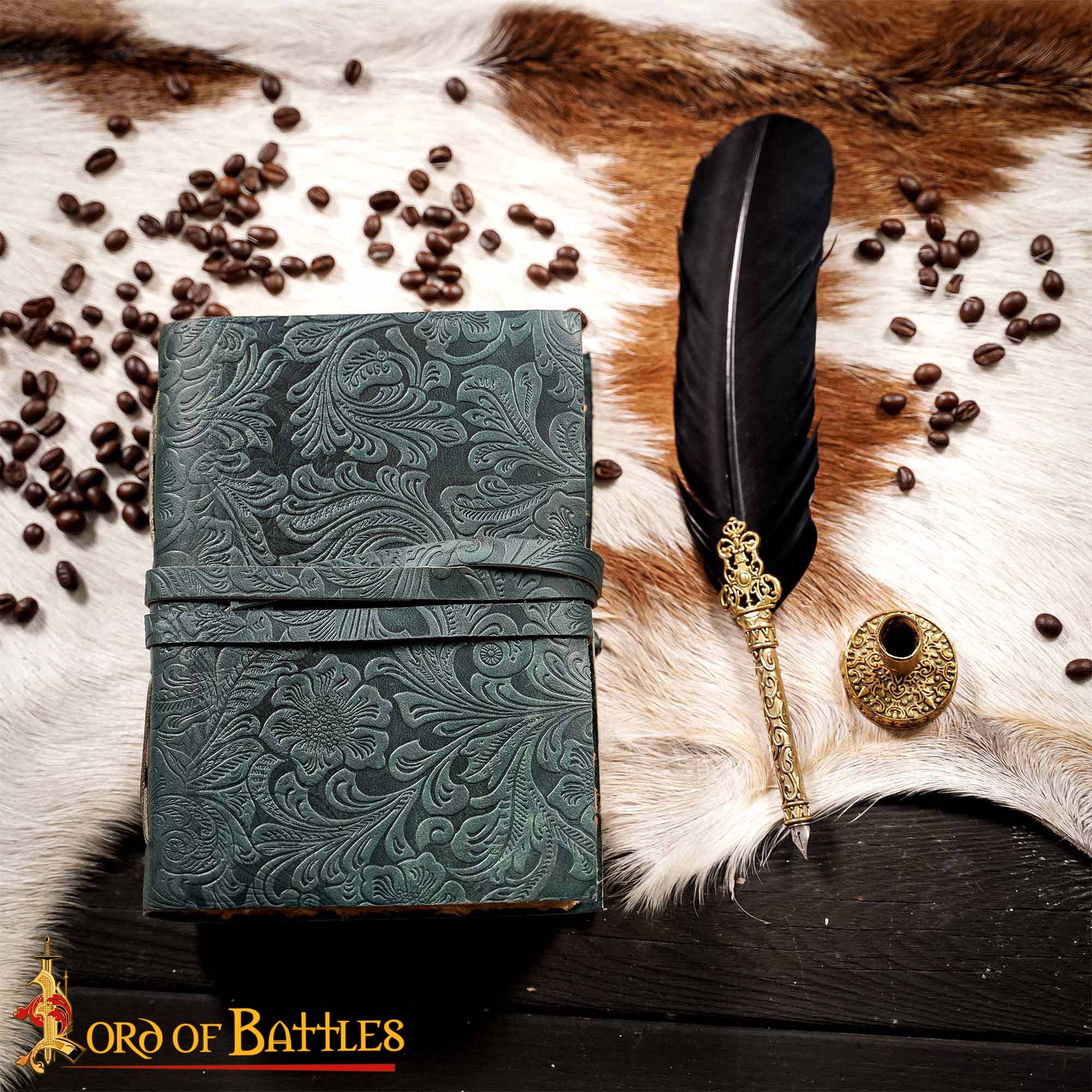 Imagen única de: Diario Medieval de Cuero con Papel Antiguo -verde - Diario Hecho a Mano