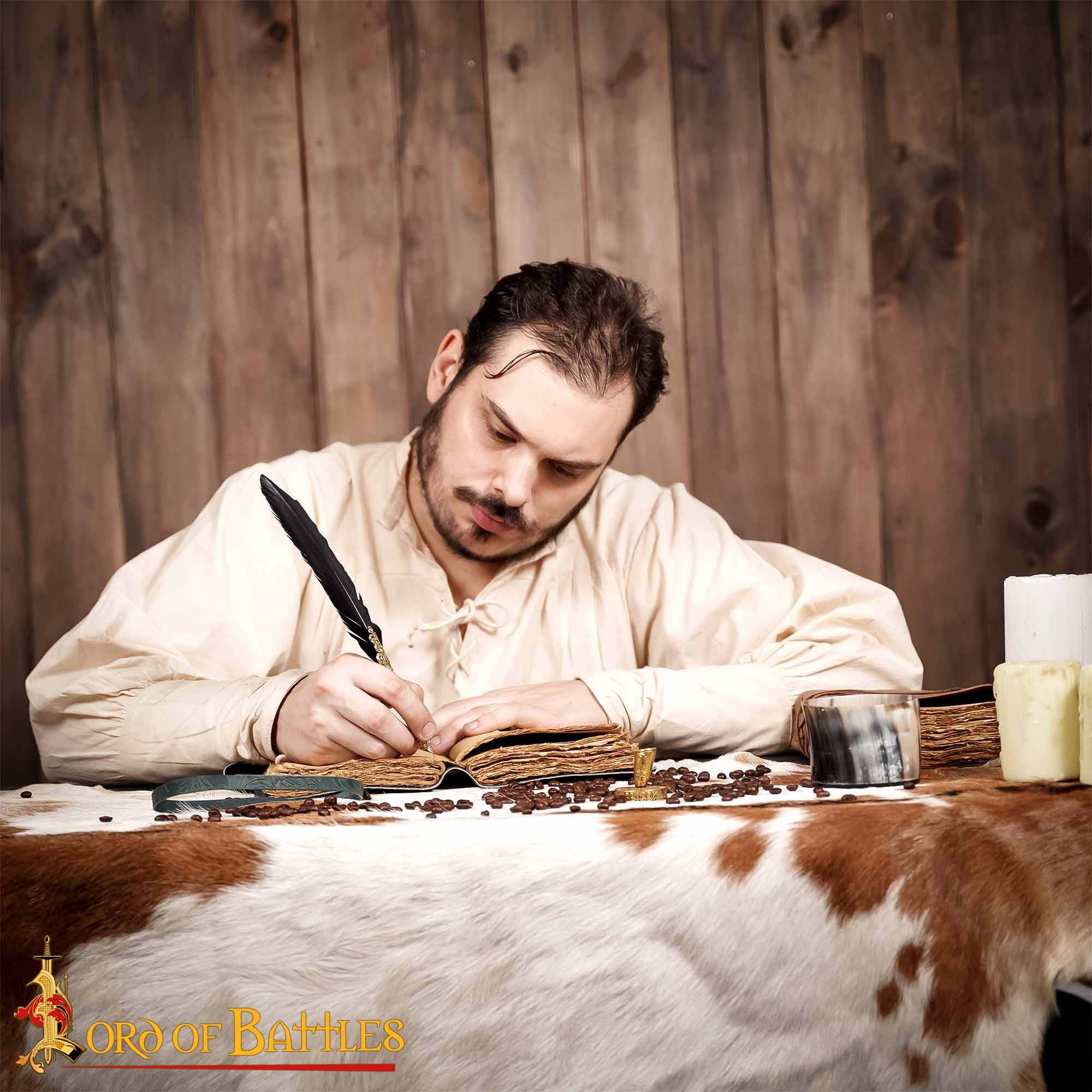 Imagen única de: Diario Medieval de Cuero con Papel Antiguo -verde - Diario Hecho a Mano