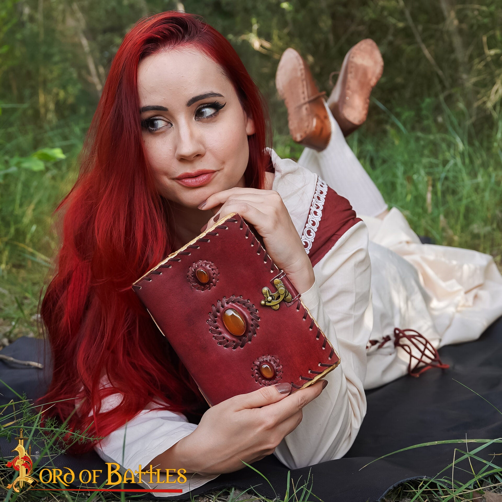 Imagen única de: Diario Medieval de Notas de Piel Auténtica Hecho a Mano