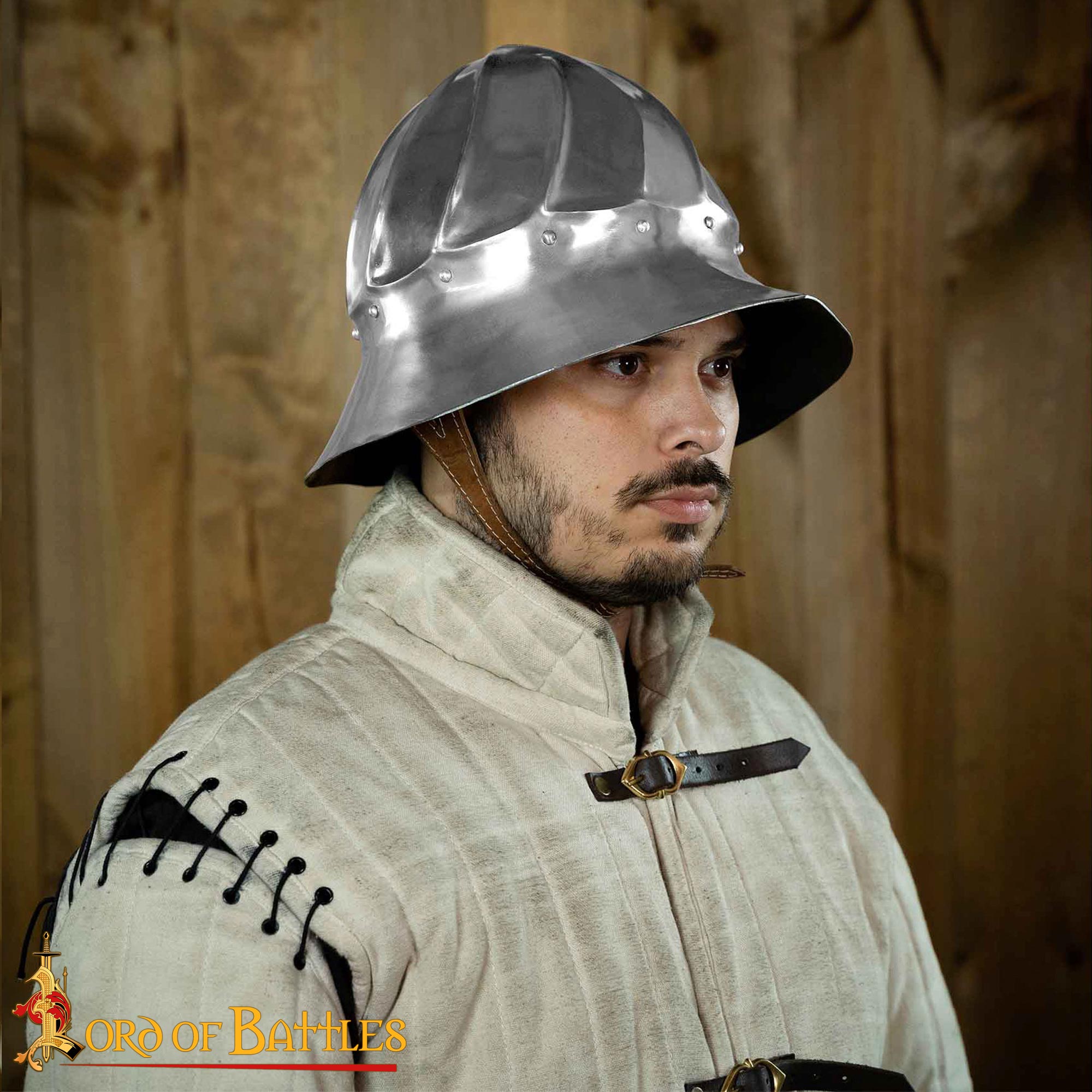 Imagen única de: Casco Borgoñón del Siglo Xv - Casco de Infantería de Acero de Calibre 14 con Forro de Cuero