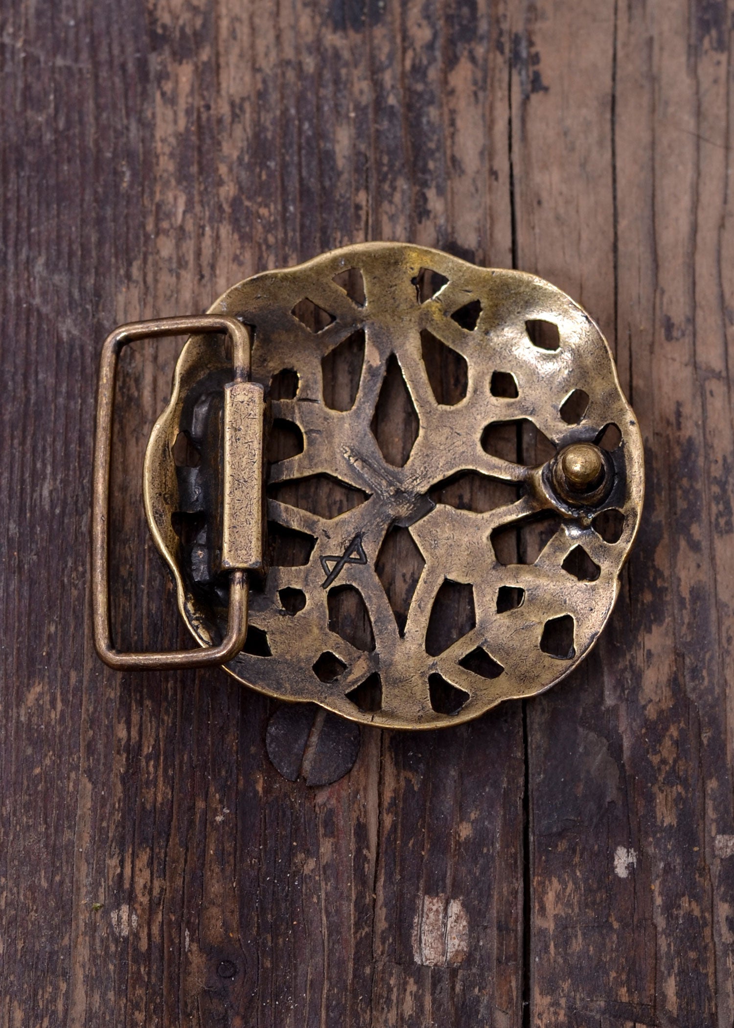 Imagen única de: Hebilla De Cinturón - Patrón Celta, Calado