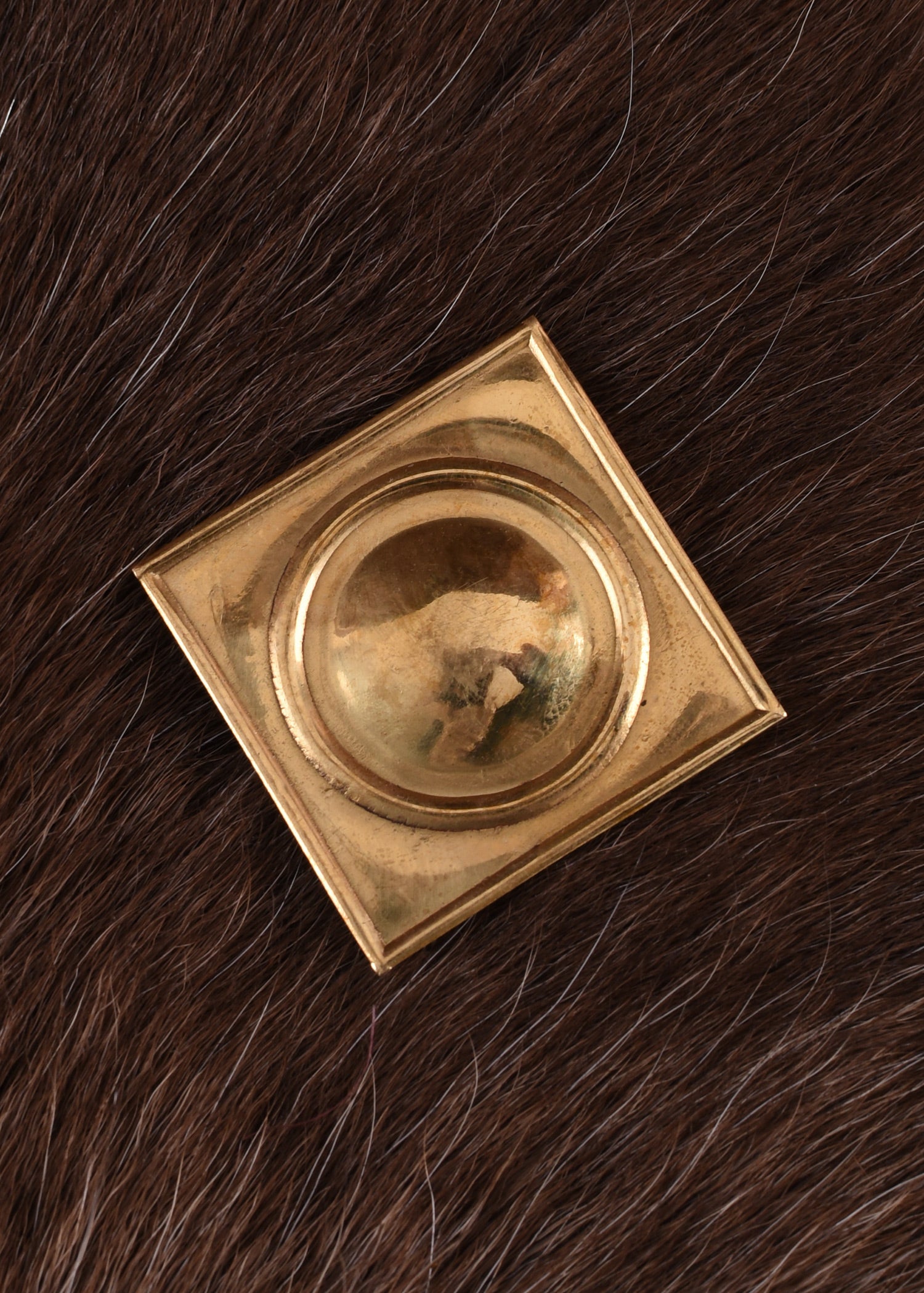 Imagen única de: Herraje Para Cinturón Romano De Latón, 3 X 3 Cm