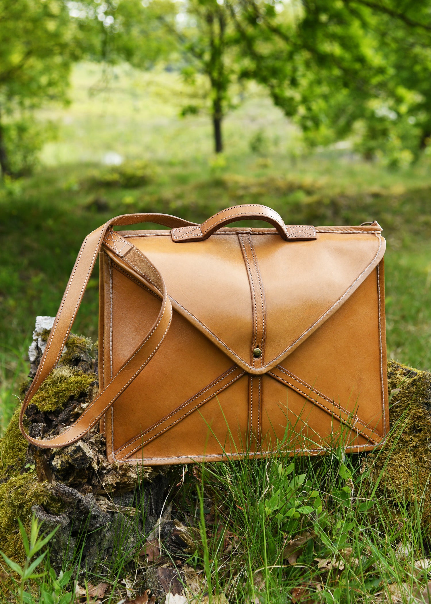Imagen única de: Bolso Romano De Piel, Pera