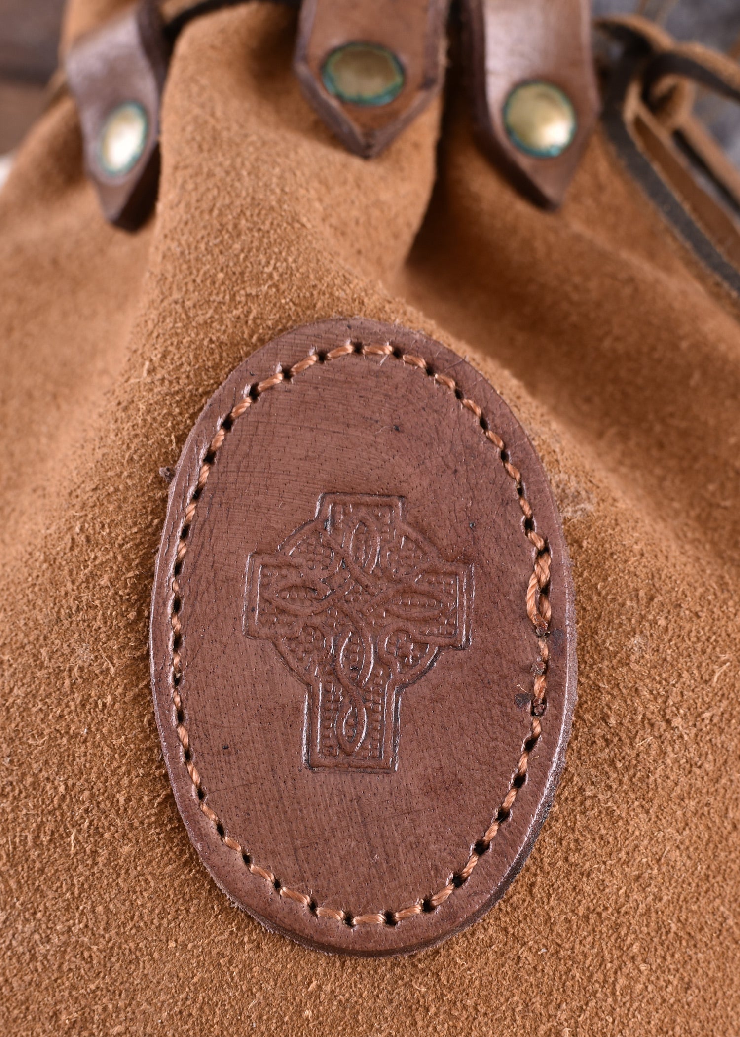 Imagen única de: Bolso Medieval De Piel Con Cruz Celta.