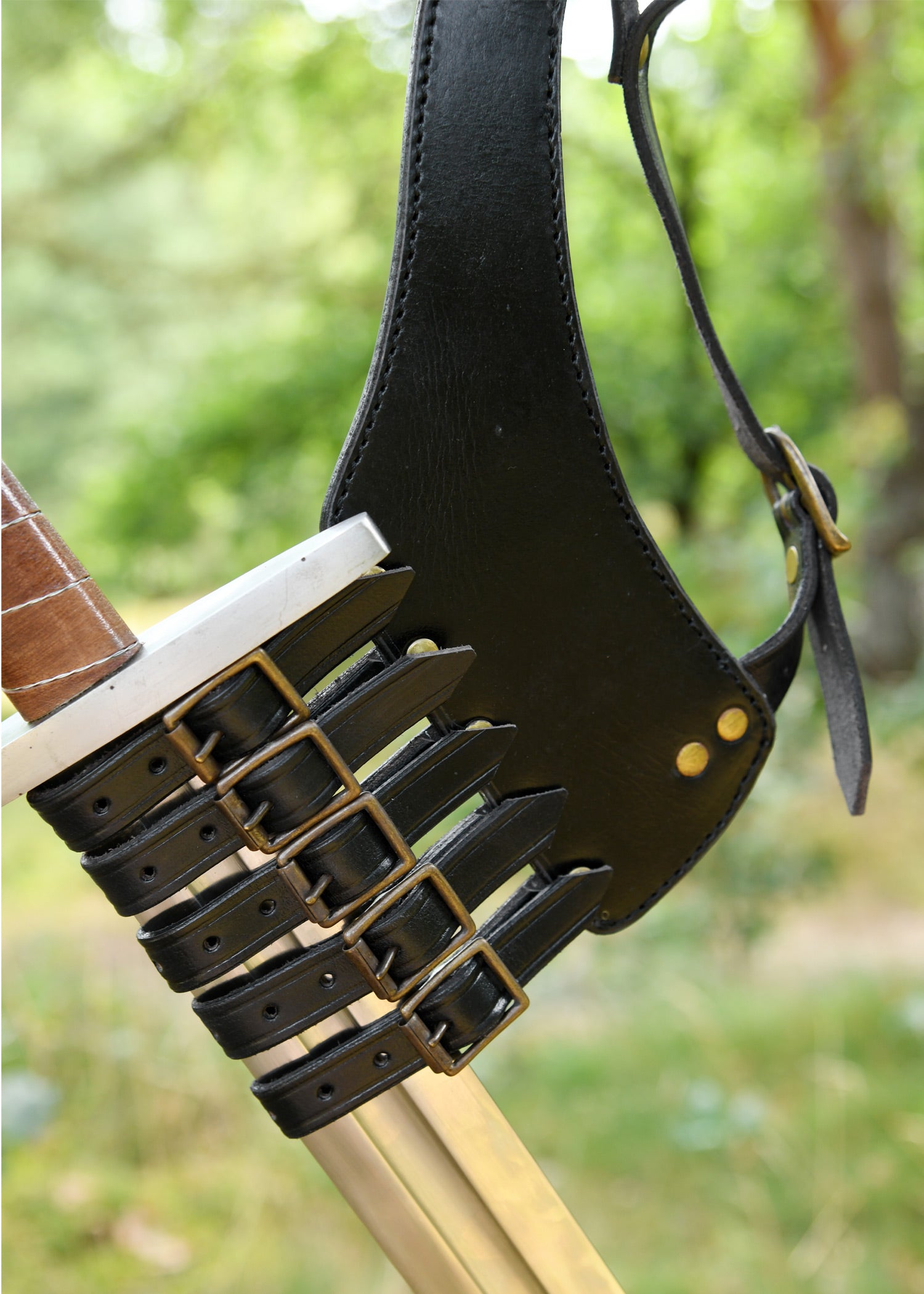 Imagen única de: Cinturón Con Porta Espada, Bandolera, Cuero Negro.