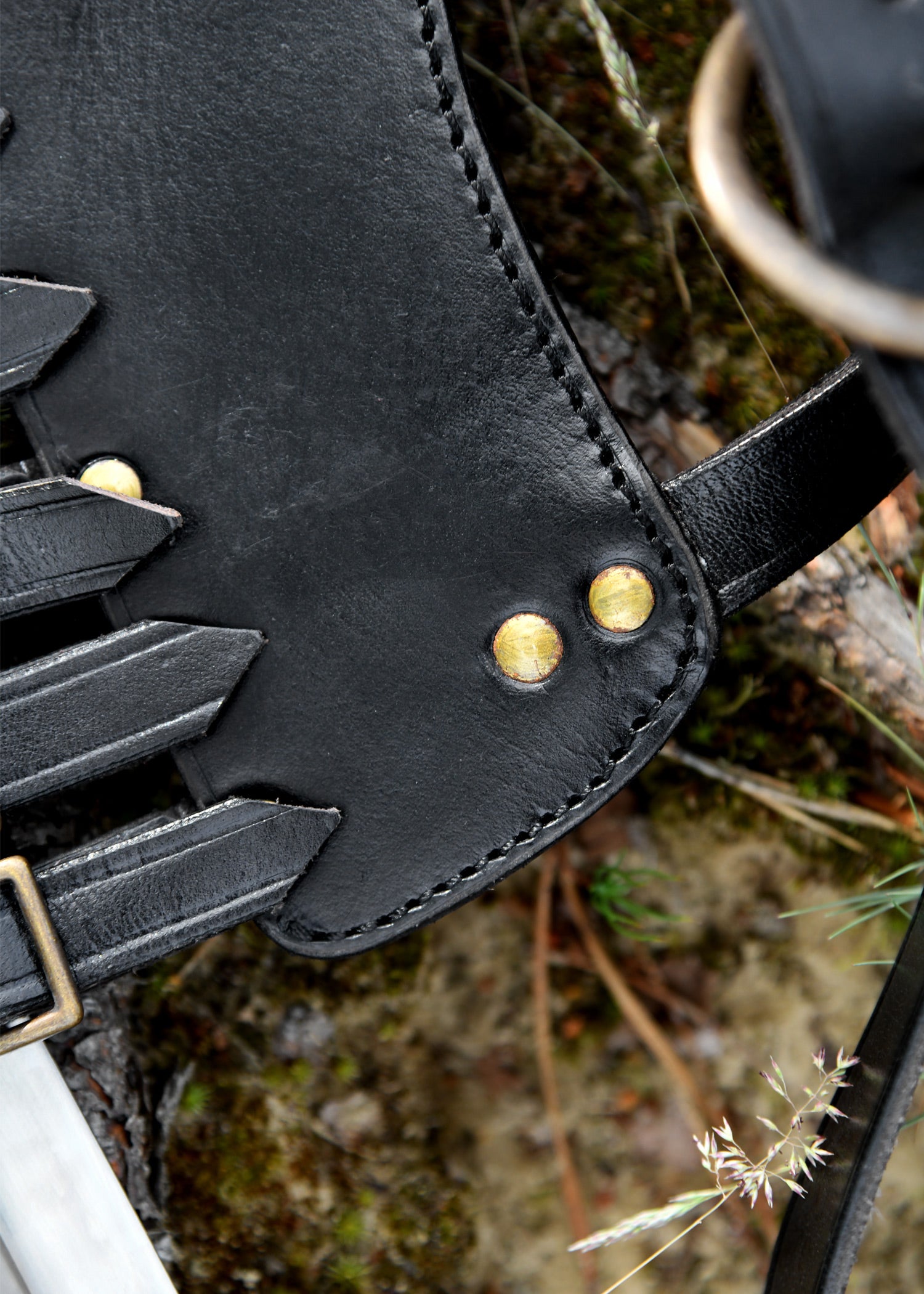 Imagen única de: Cinturón Con Porta Espada, Bandolera, Cuero Negro.