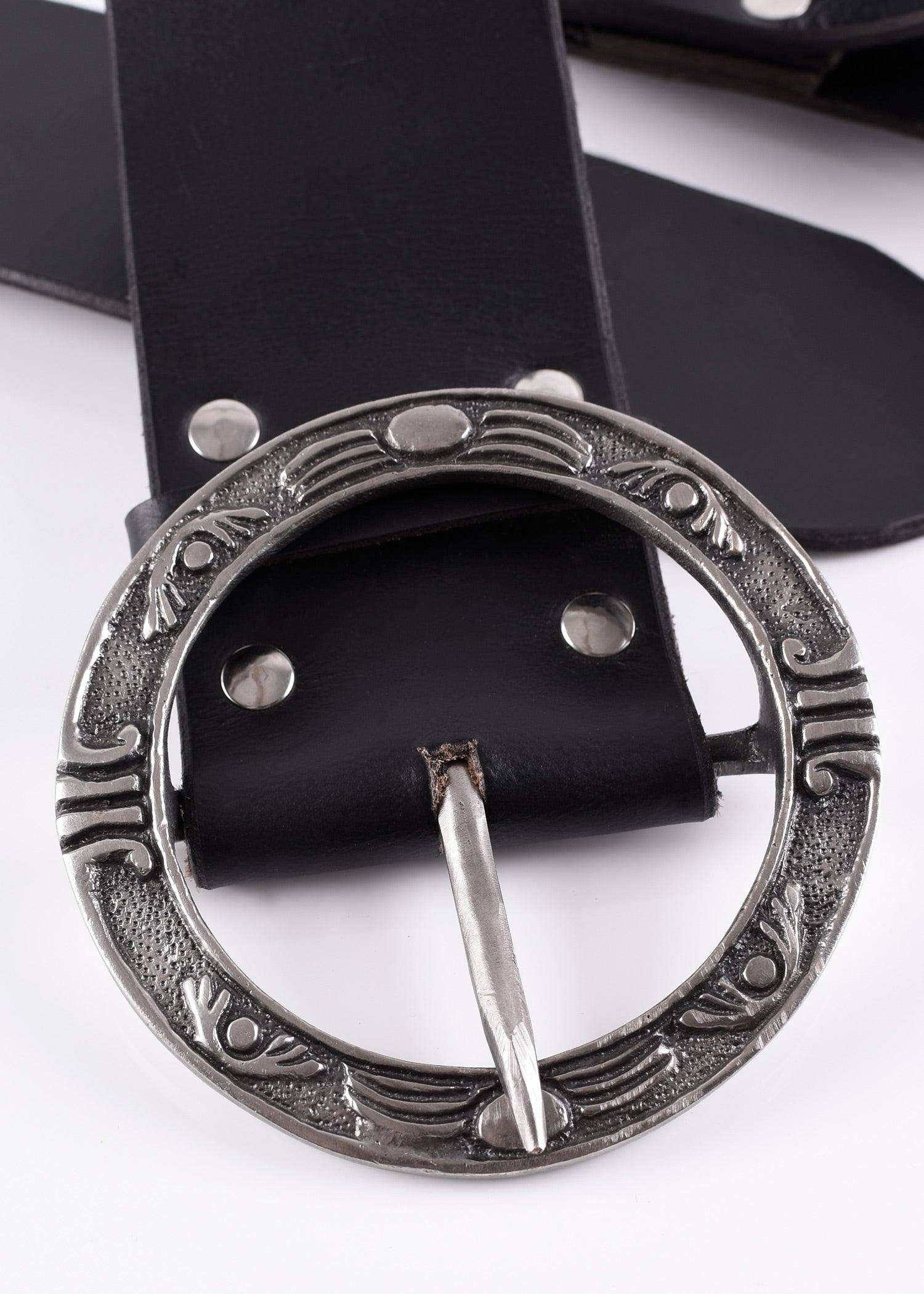 Imagen única de: Correa Cruzada Pirata Con Hebilla Redonda.