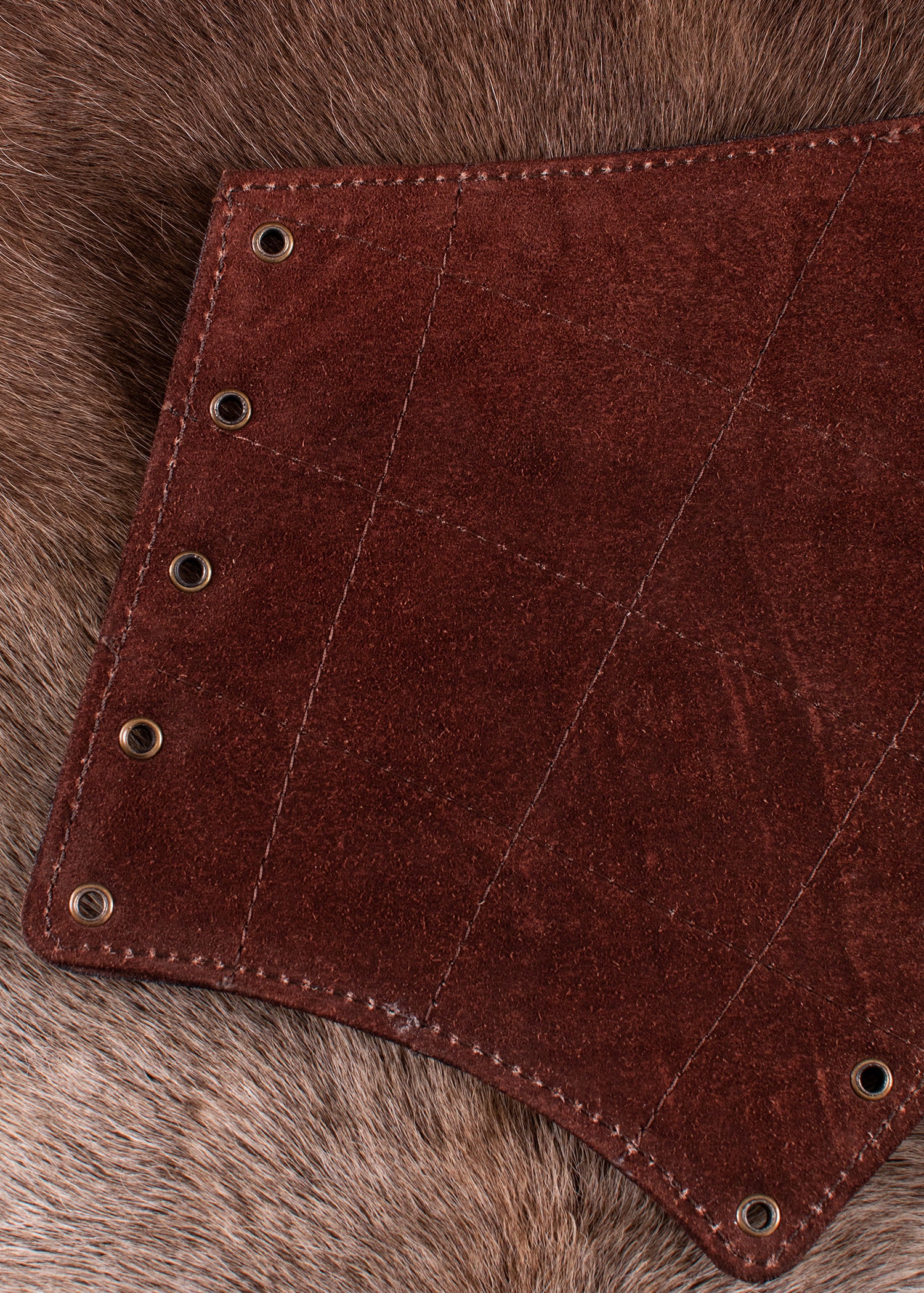 Imagen única de: Manguitos Acolchados De Piel Con Tirantes Cruzados, Par