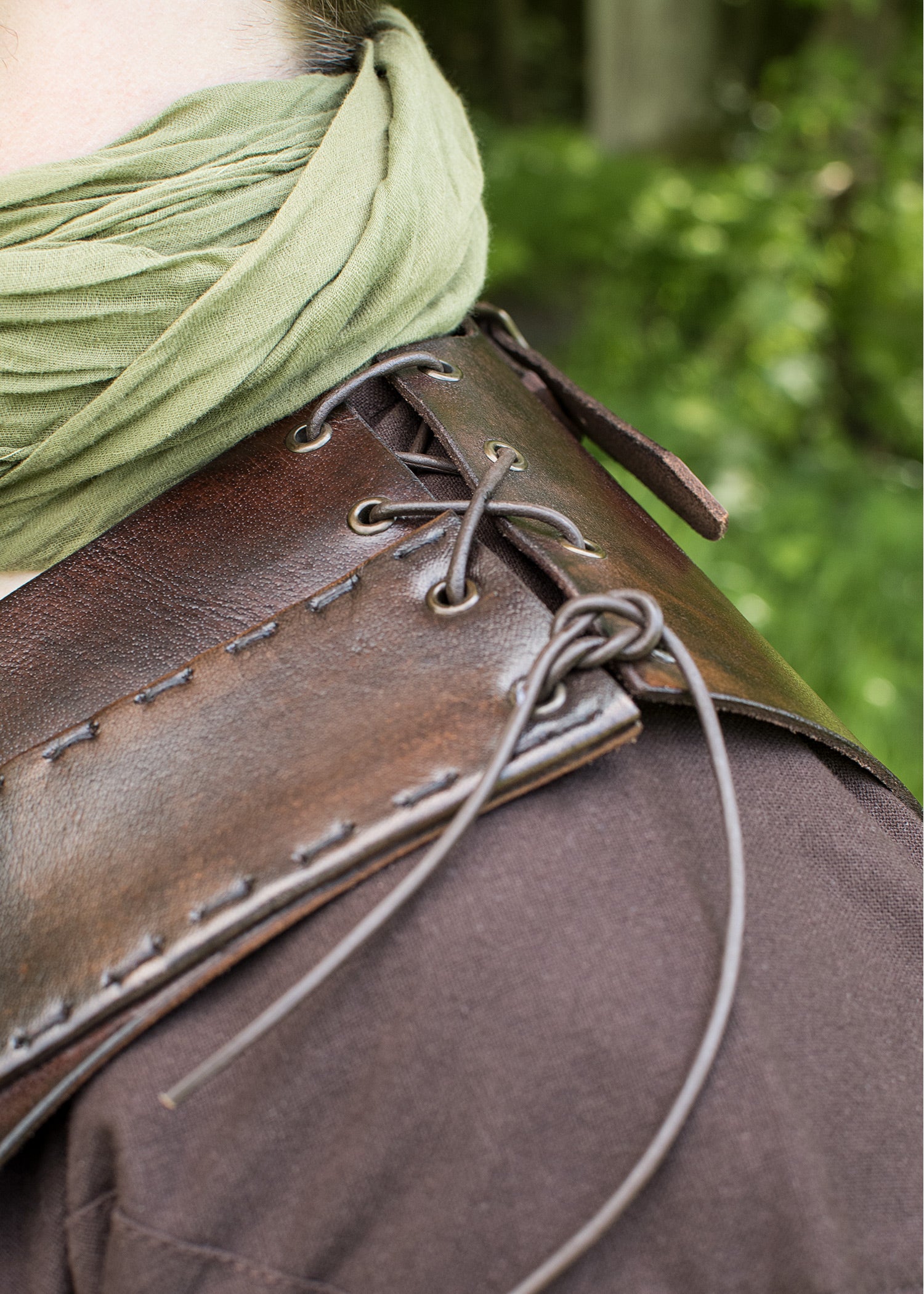 Imagen única de: Armadura/petral De Cuero Con Bandas Cruzadas