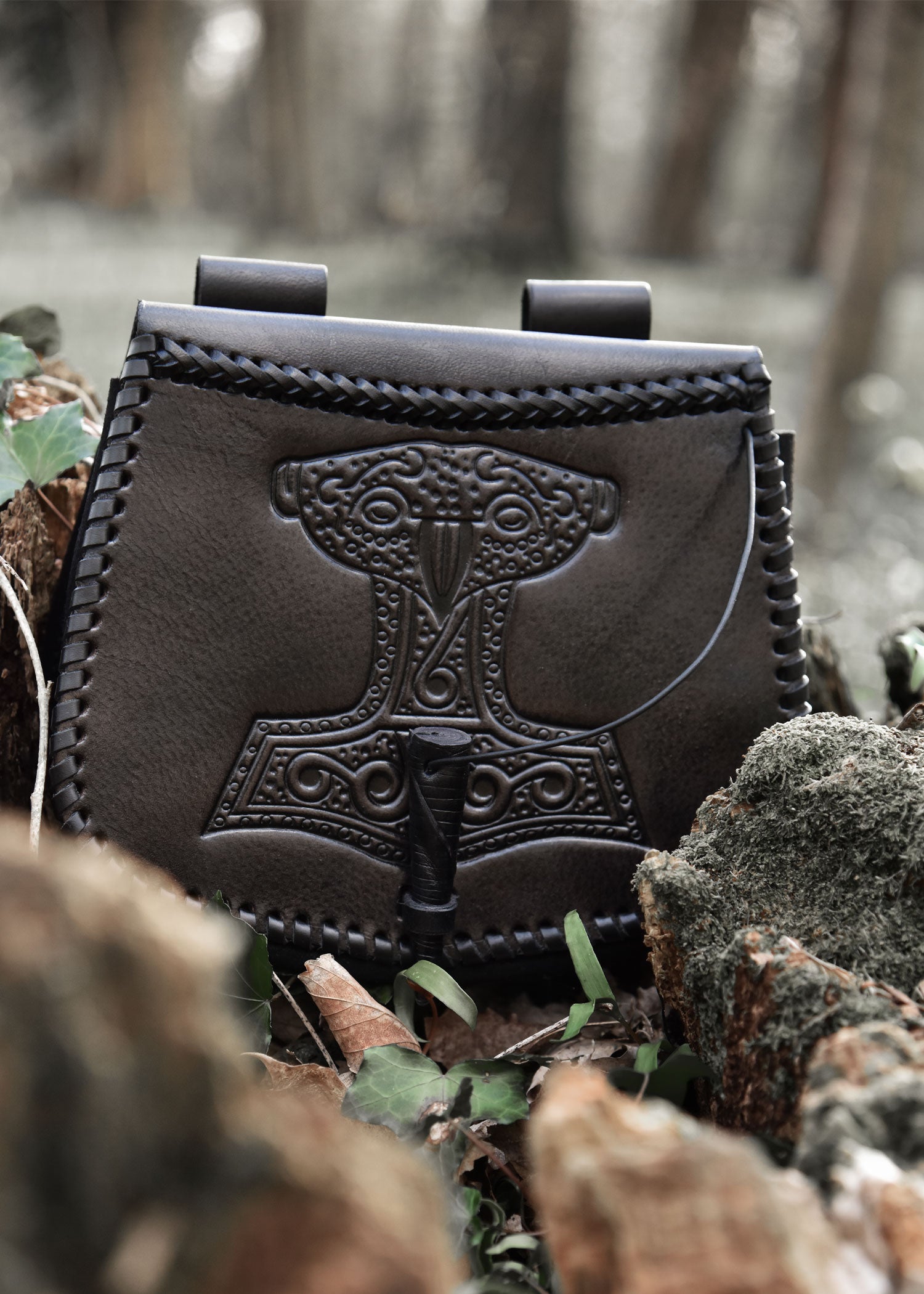 Riñonera Con Grabado Del Martillo De Thor, Cuero, Negro - Tienda Medieval
