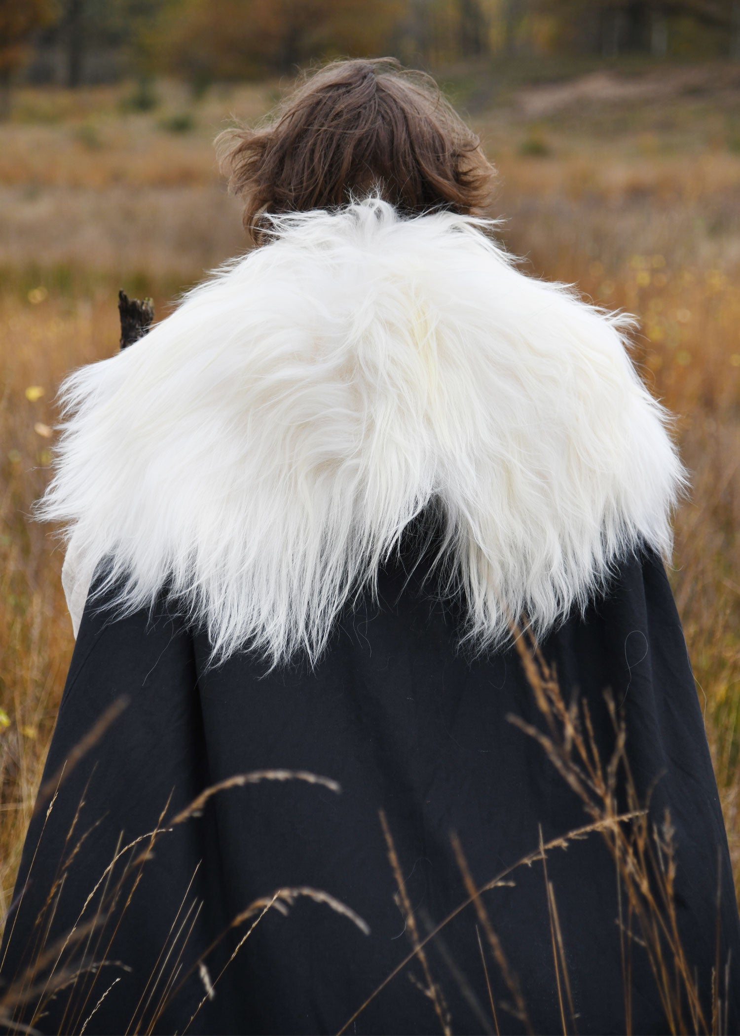 Imagen única de: Piel De Hombro Hecha De Piel De Caracol Nordland, Blanca