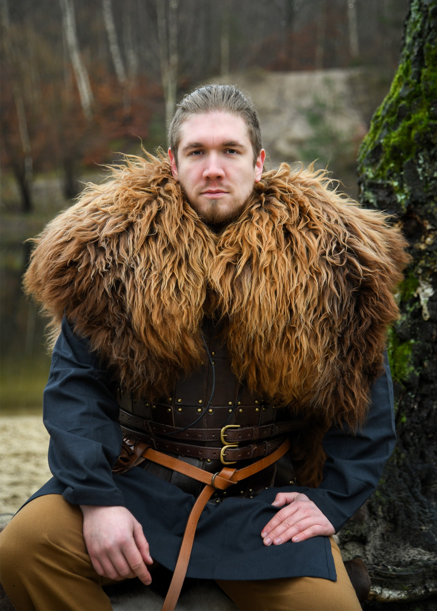 Imagen única de: Piel De Hombro, Capa De Piel Berserker Marrón