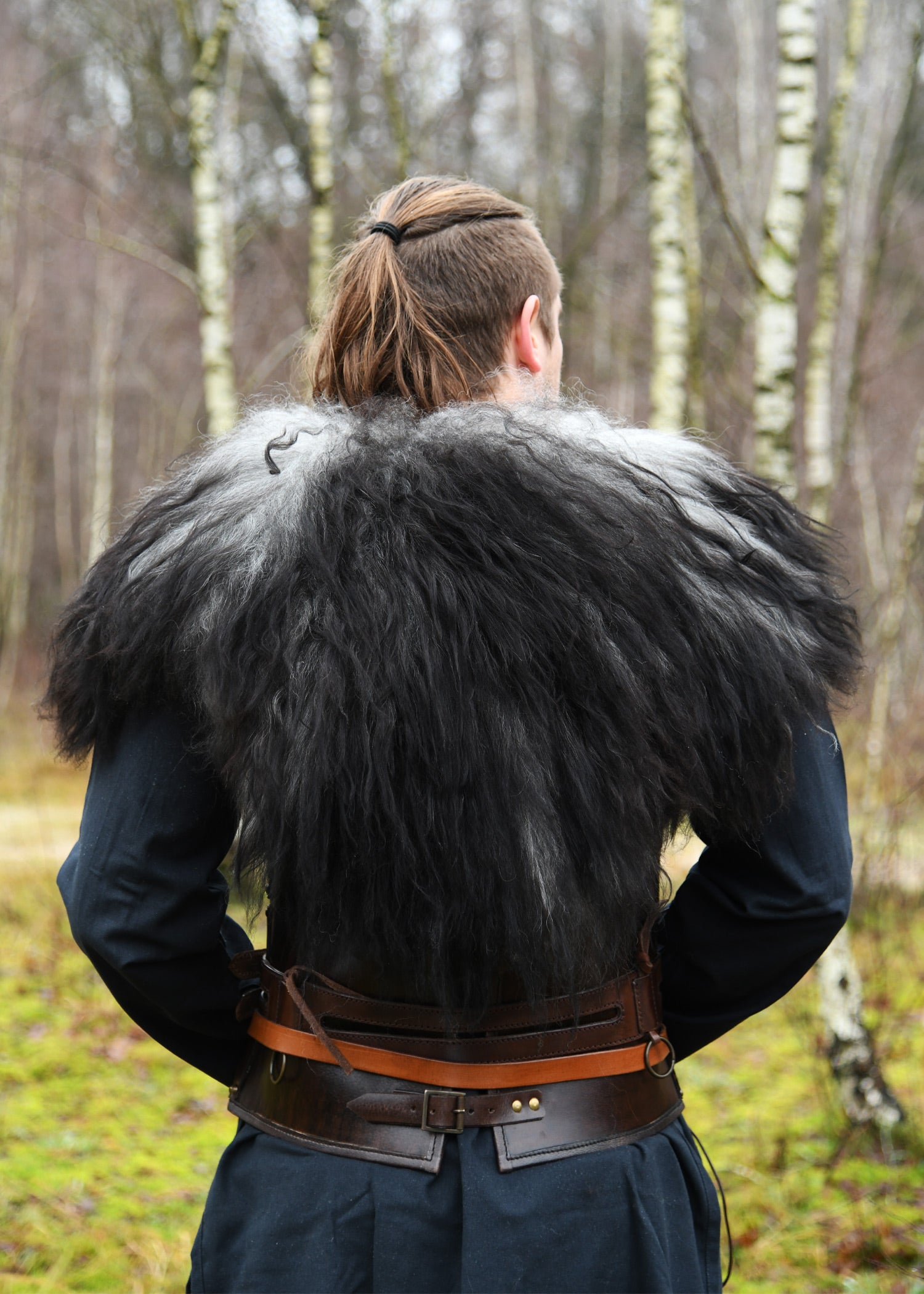 Imagen única de: Piel De Hombro Hecha De Piel De Caracol Nordland, Gris Oscuro