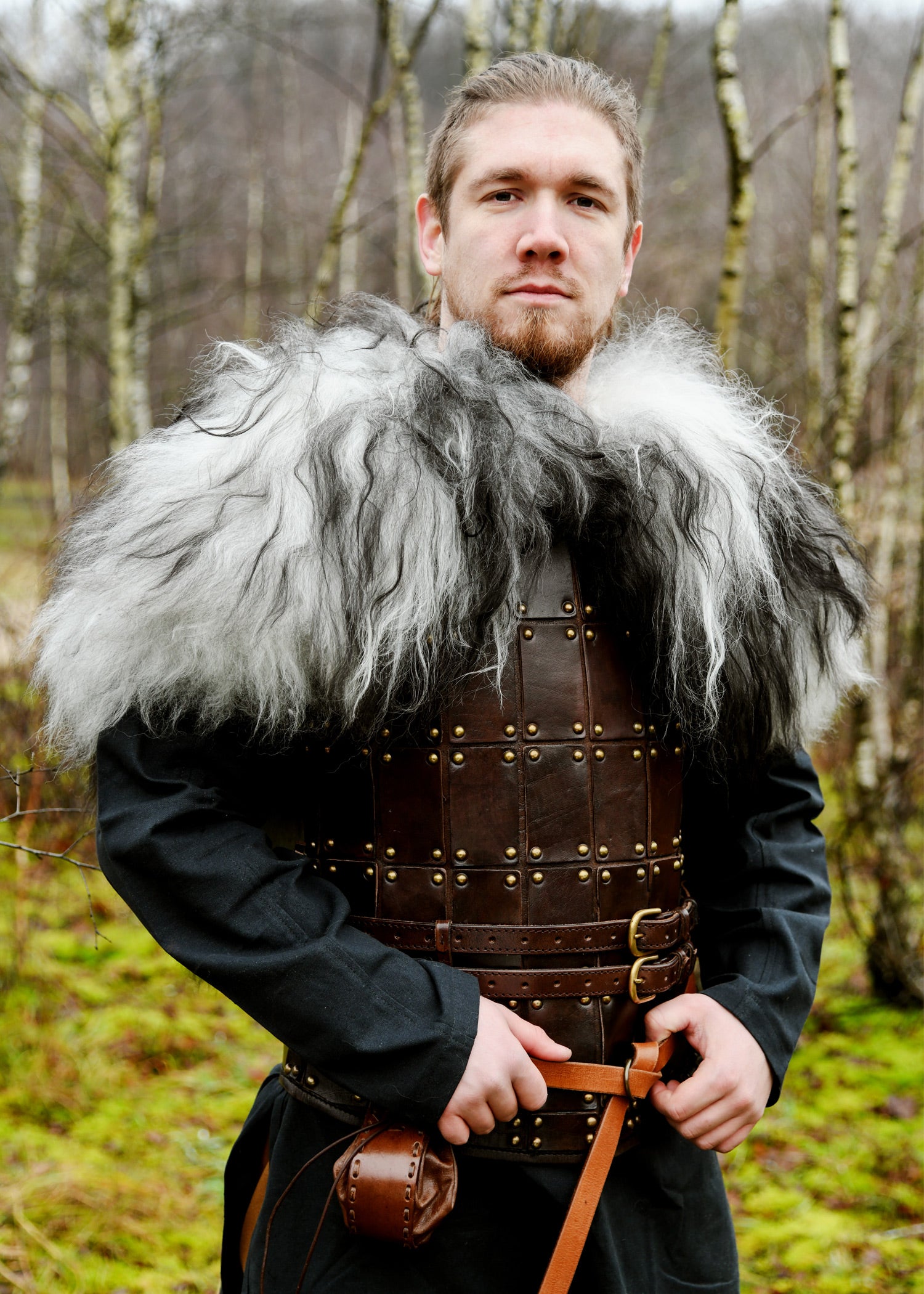 Imagen única de: Piel De Hombro Hecha De Piel De Caracol Nordland, Gris Oscuro