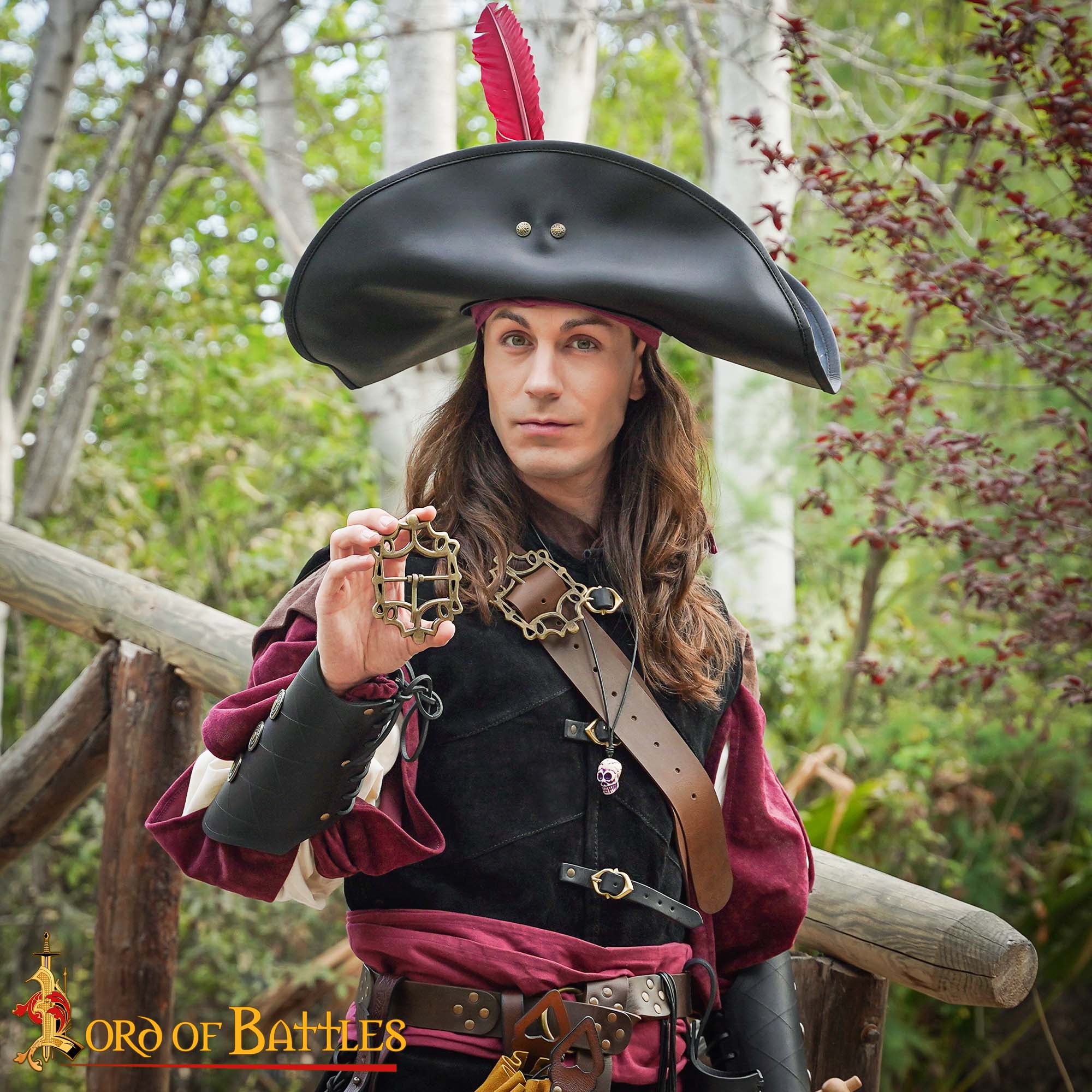 Imagen única de: Cinturón Medieval de Latón Hebilla Gótica - Acabado Latón Antiguo