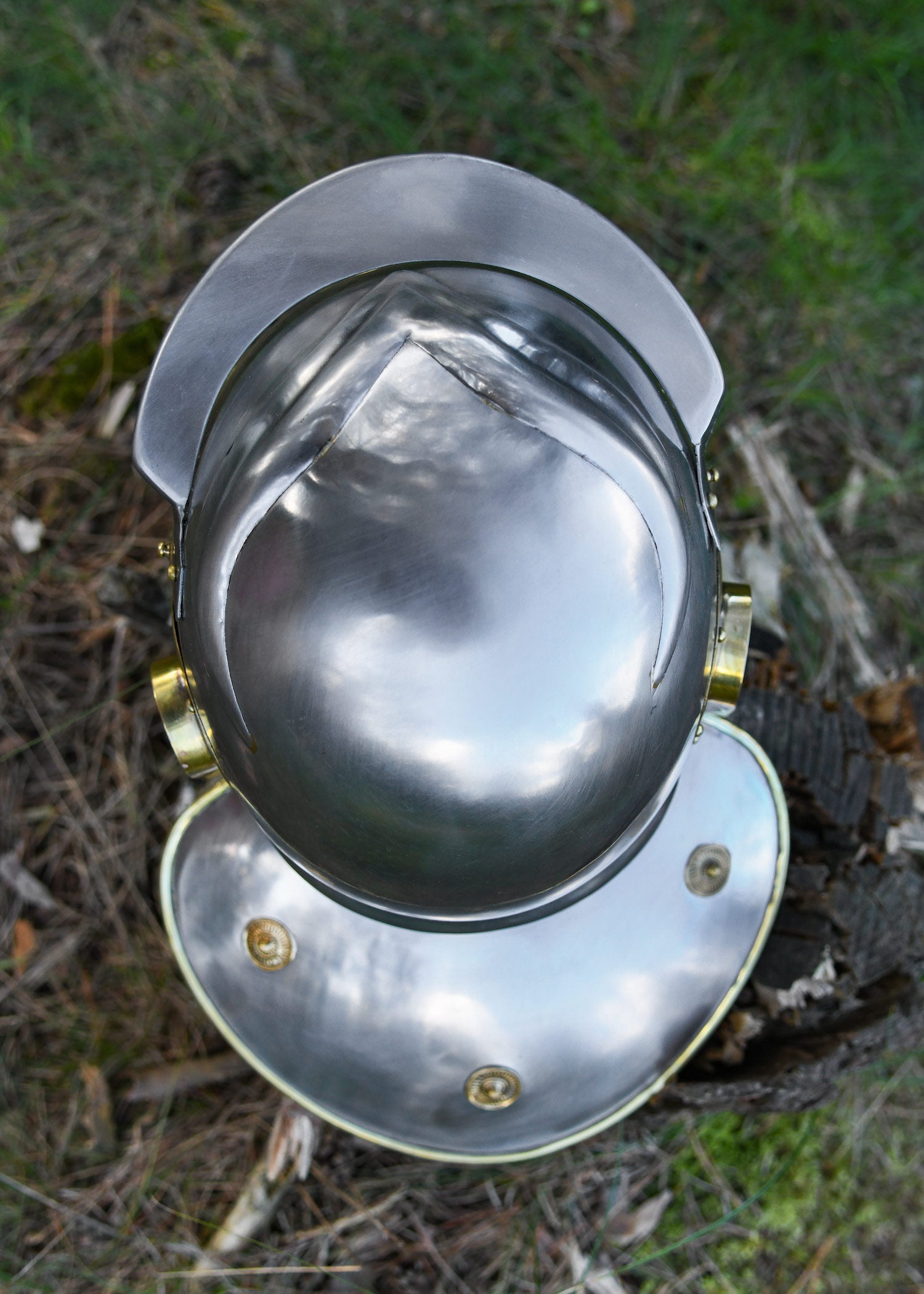 Imagen única de: Casco De Legionario Romano