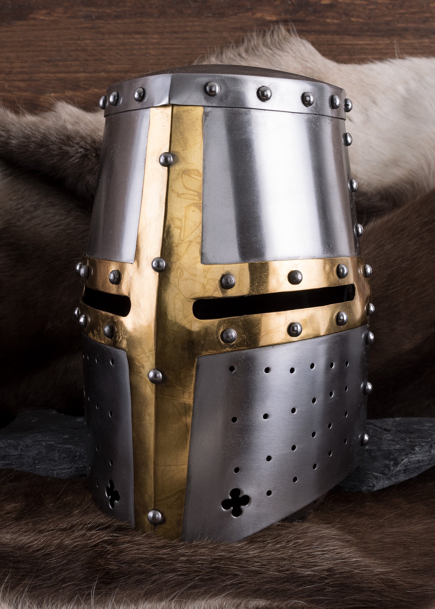 Imagen única de: Casco De Olla Grande, Siglo Xiv, Acero De 1,6 Mm.