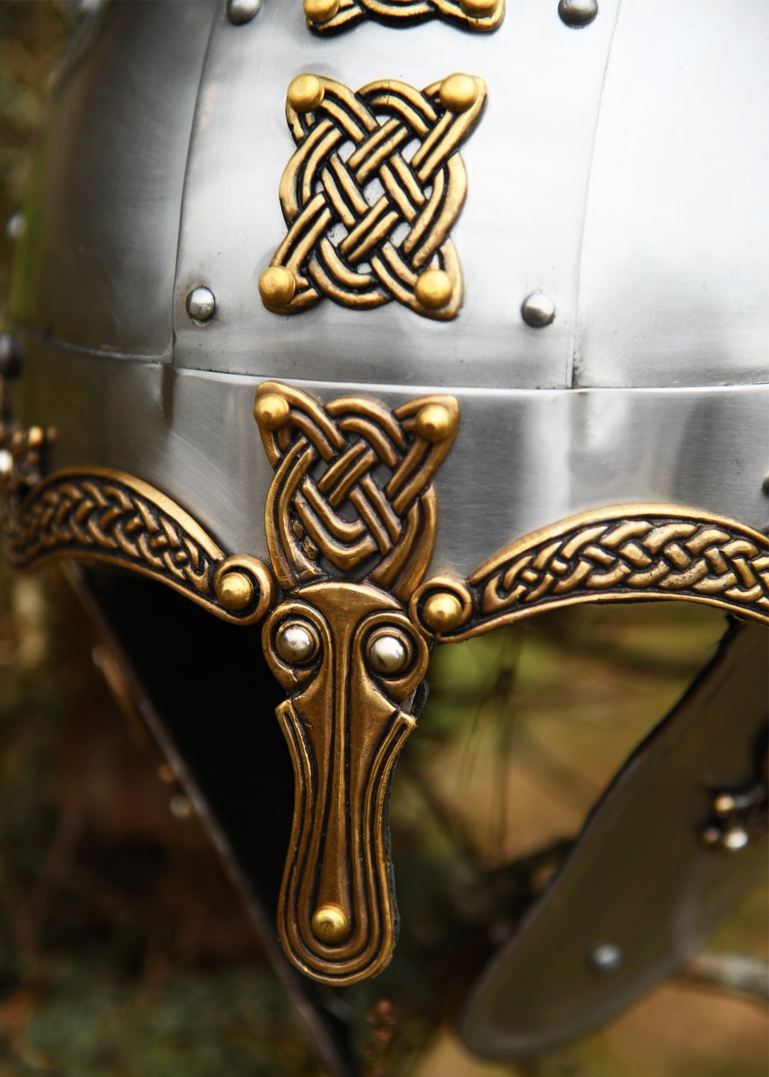 Imagen única de: Casco De Dragón Nórdico Antiguo